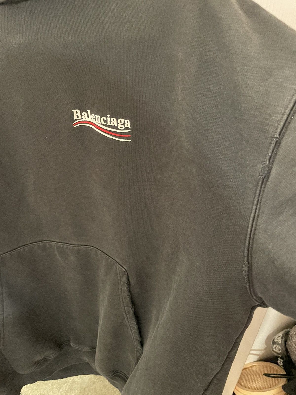Balenciaga Balenciaga distressed campaign hoodie Size US XS / EU 42 / 0 - 3 Thumbnail
