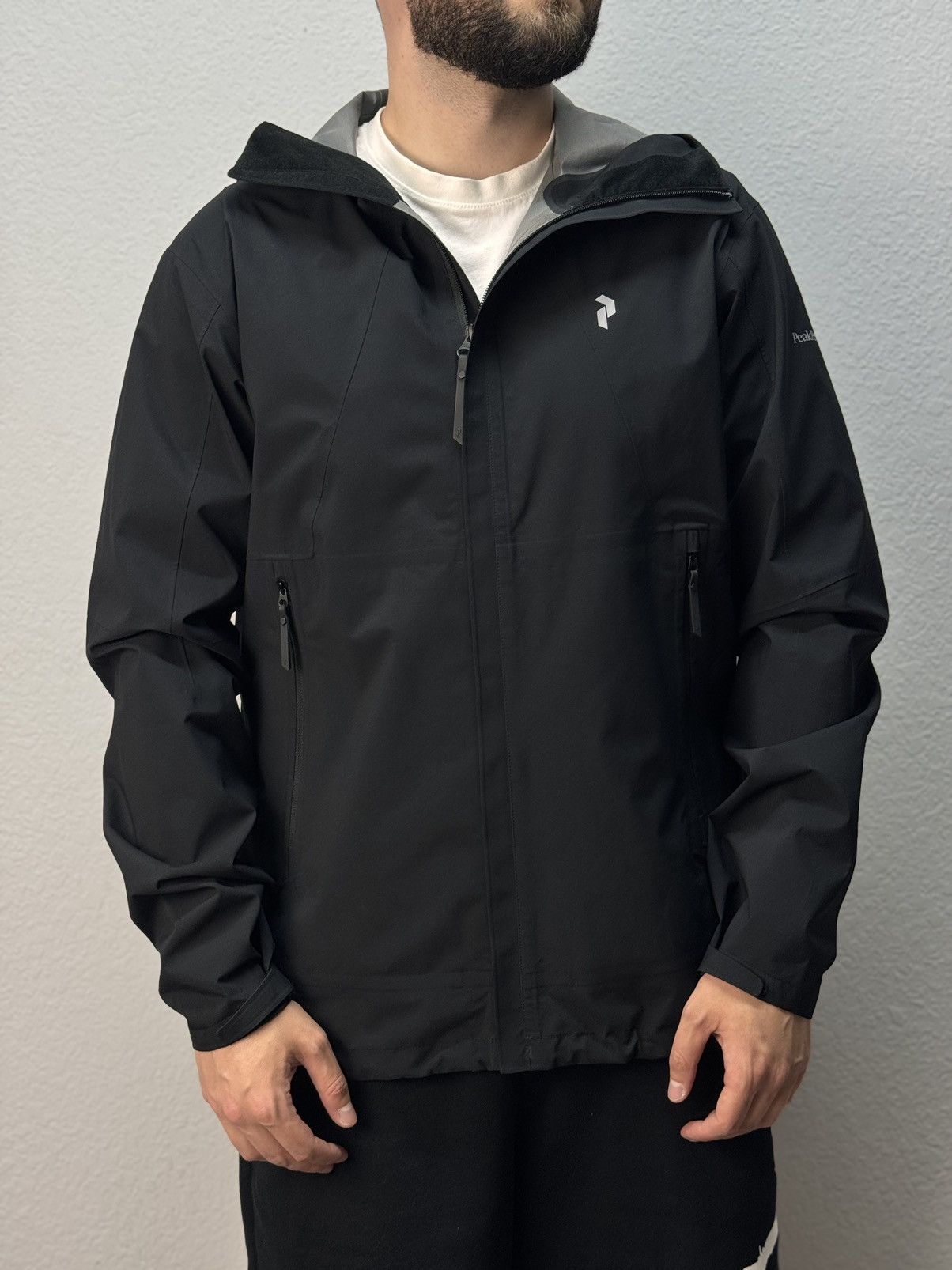 Goretex × Peak Performance Vintage Peak Performance Gore-Tex Black Jacket Arcteyx Style Size US L / EU 52-54 / 3 - 1 Thumbnail