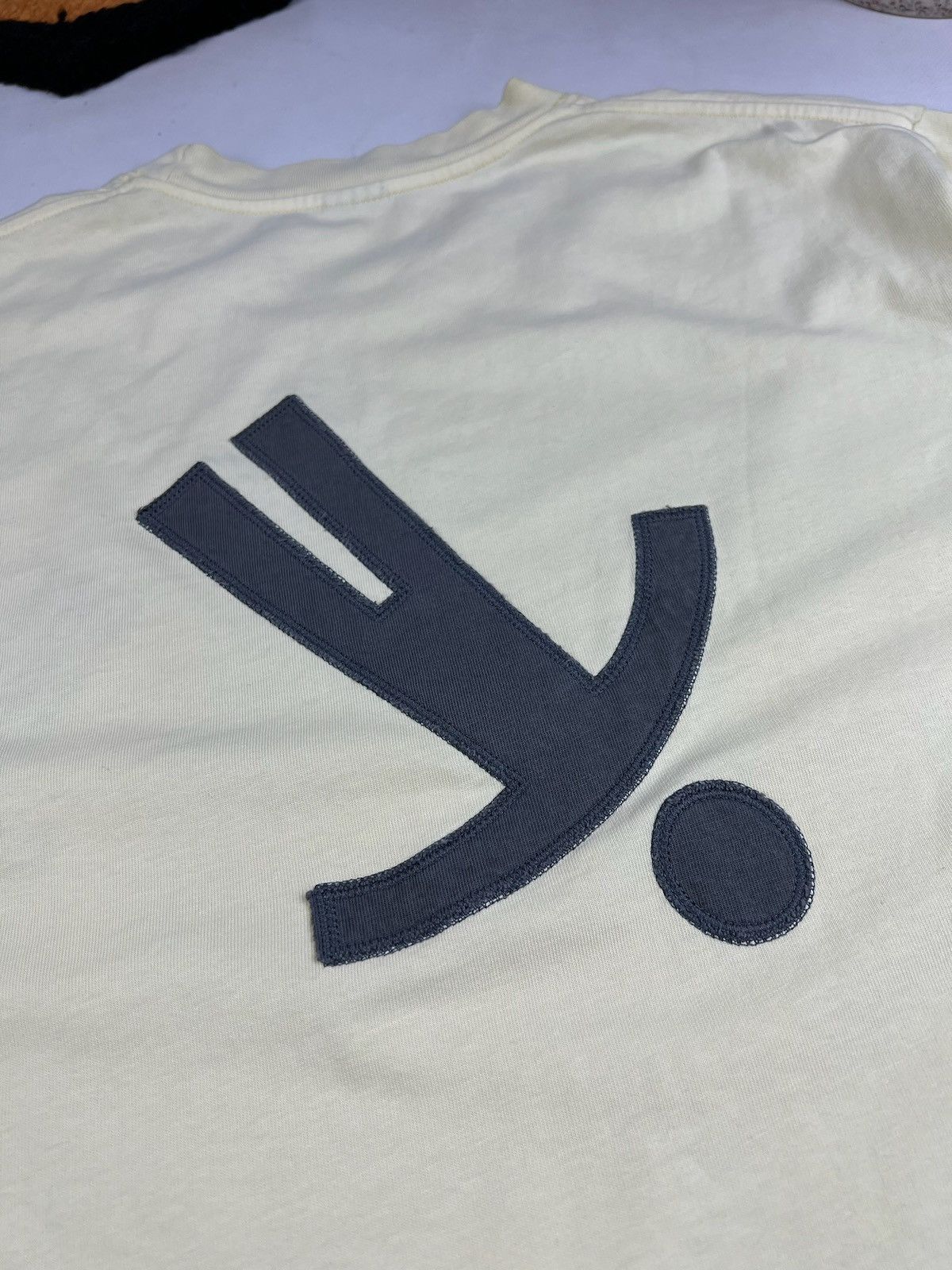 Vintage Unknown Brand T-Shirt Vintage Y2K USA twolegs designer Size US M / EU 48-50 / 2 - 13 Thumbnail
