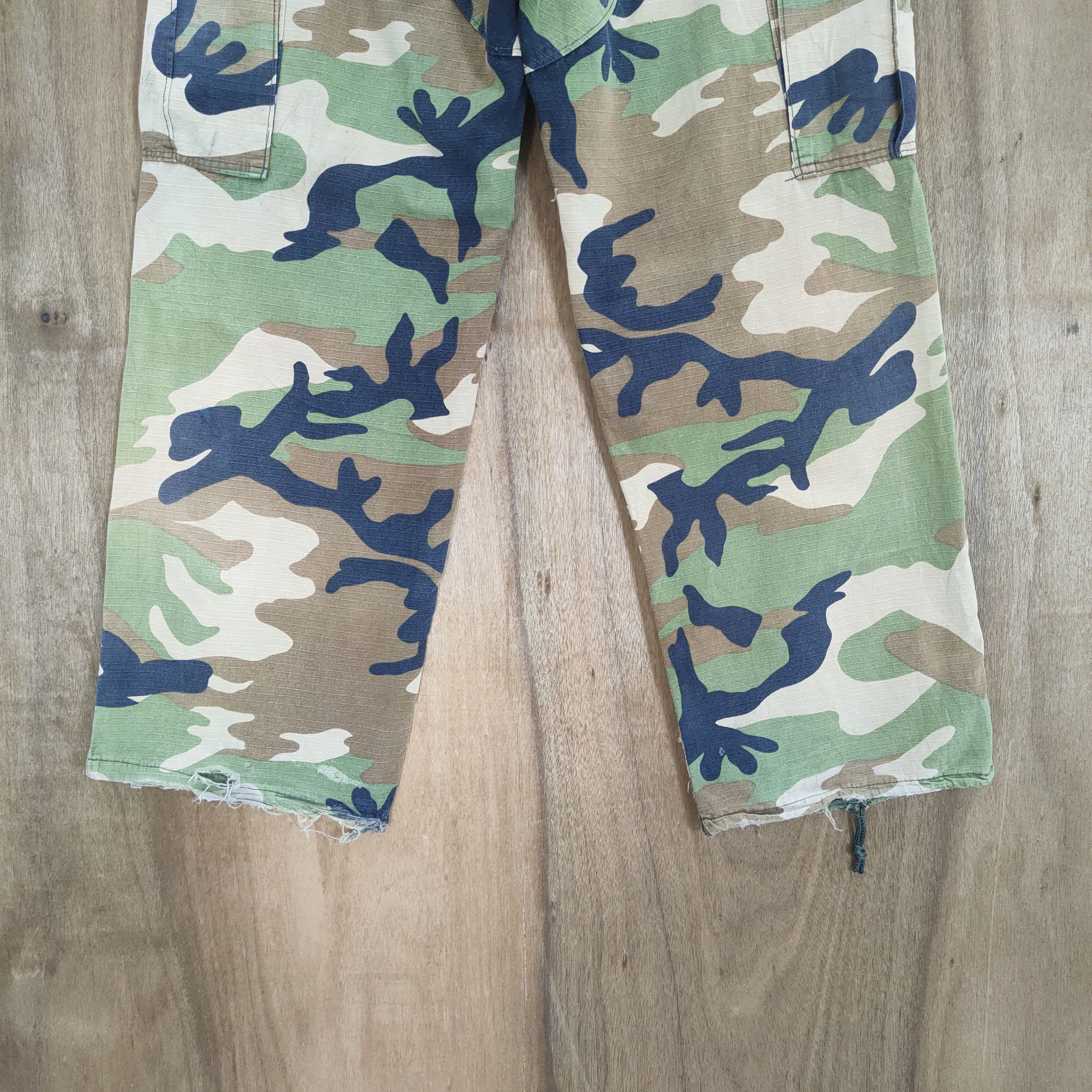 Vintage MILITARY CAMO CARGO PANTS Size US 30 / EU 46 - 9 Thumbnail