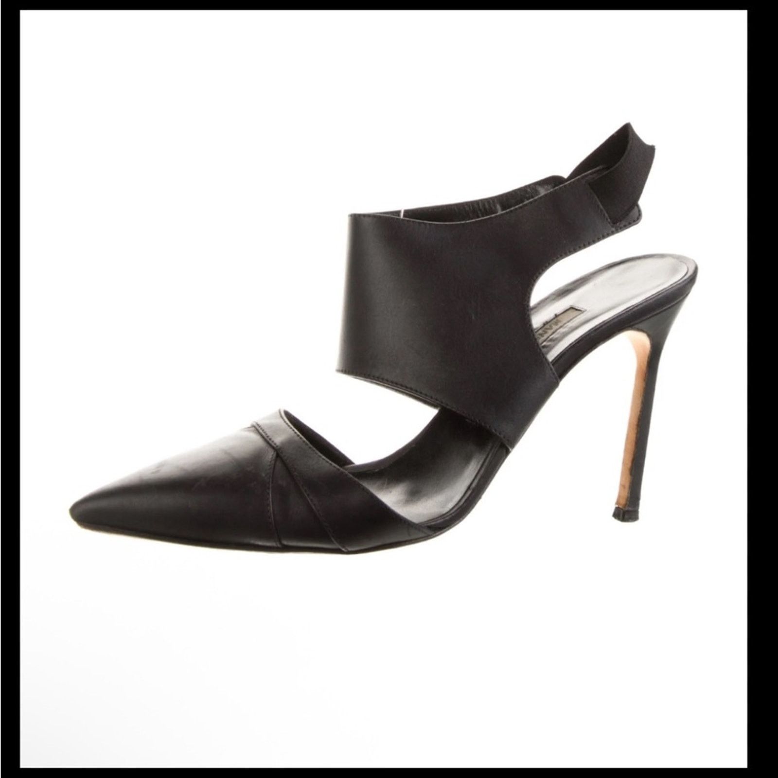 Manolo Blahnik Manolo Blahnik $885 Black Women's Heels size 39 (size 8.5 ) Size US 9 / IT 39 - 1 Thumbnail