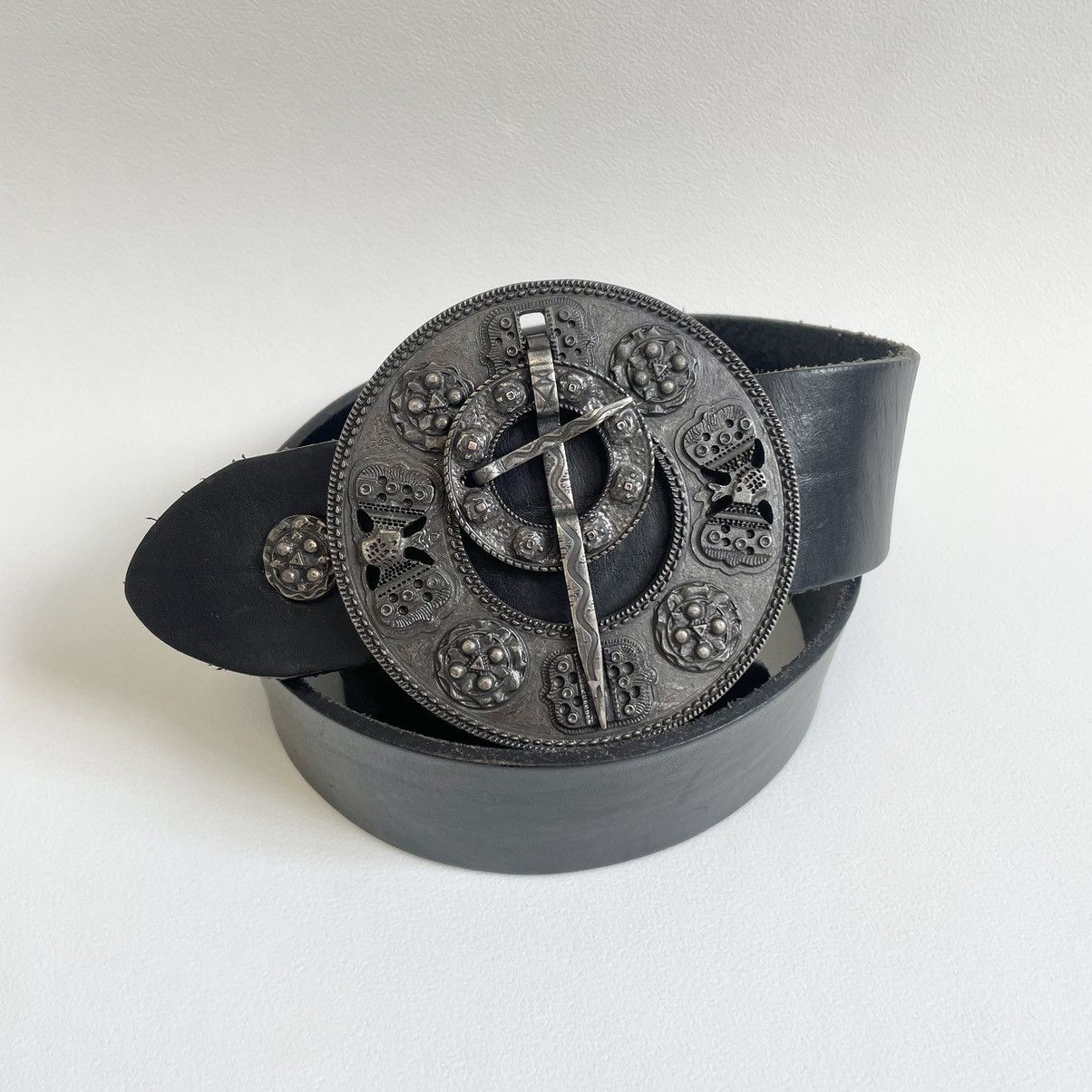 Dries Van Noten Early 2000s Dagger Western Buckle Belt Size 32 - 1 Thumbnail