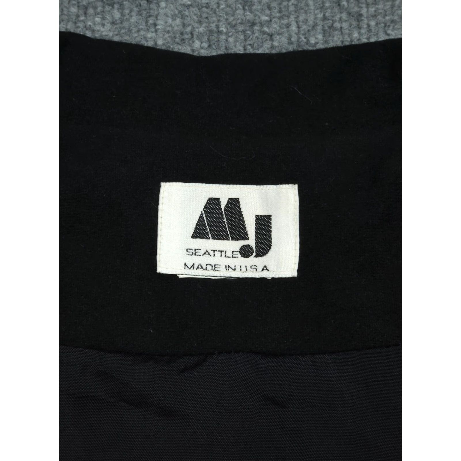 Vintage VINTAGE MJ Seattle Top Women's Black Buckle Snap Sueded Fabric Short Sleeve Coat Overcoat L Black Women Size L / US 10 / IT 46 - 6 Thumbnail