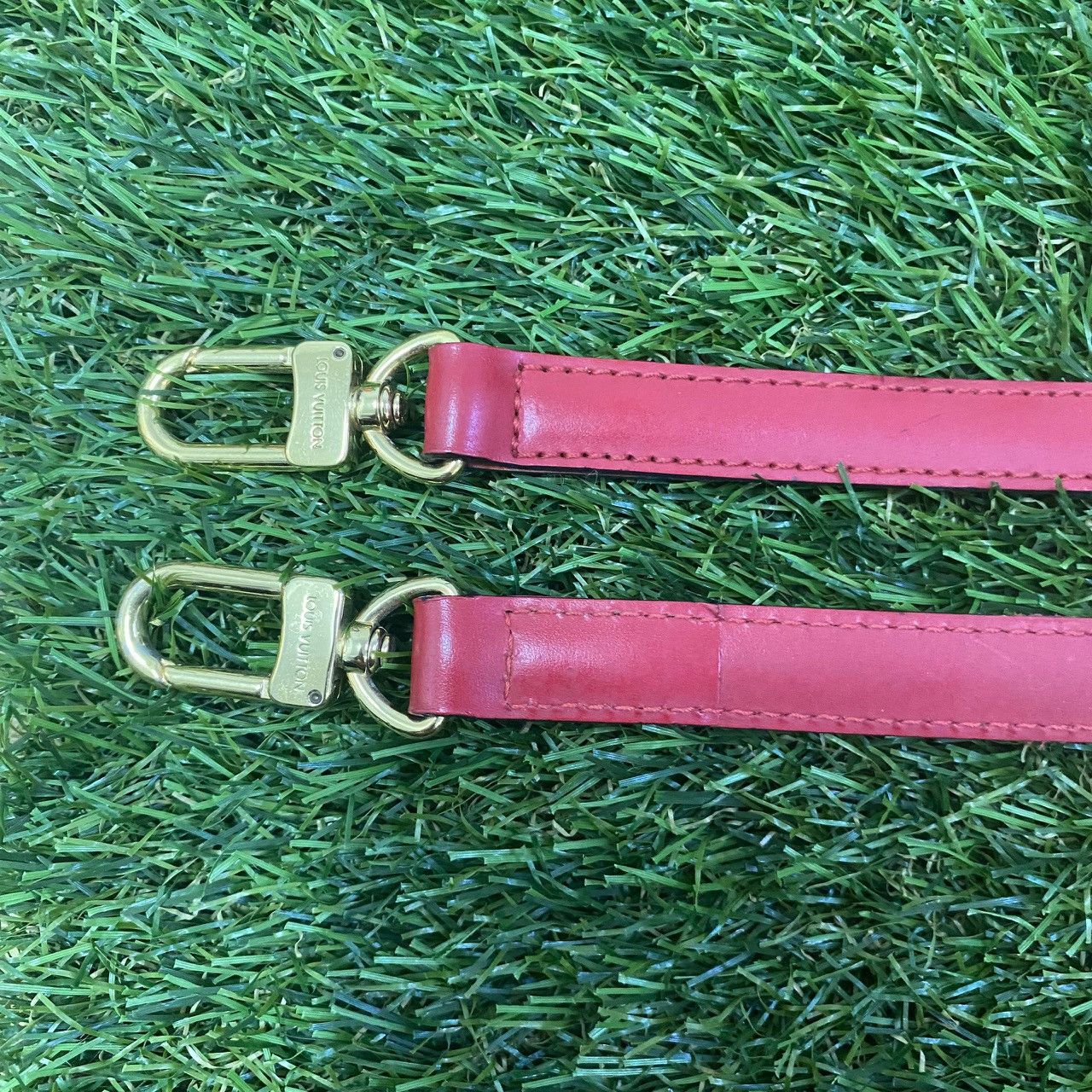 Louis Vuitton Louis Vuitton Red Adjustable Shoulder Strap 6LKO126K – Y2K Size ONE SIZE - 8 Thumbnail