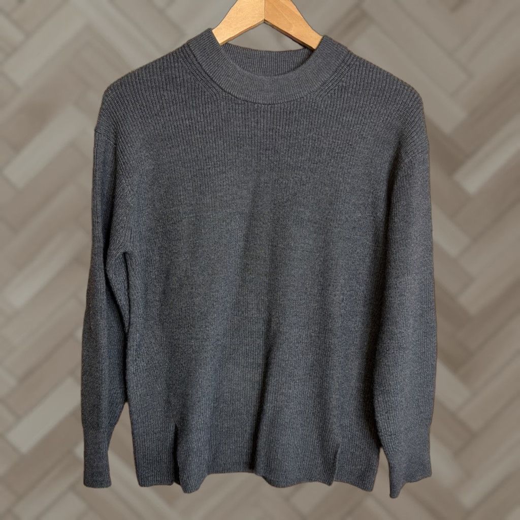 Lululemon Lululemon Womens Sweater Gray Wool Blend Crew Neck 4 Pullover Ribbed Merino Back Hem 26” Pit to Pit 22” Size S / US 4 / IT 40 - 1 Thumbnail
