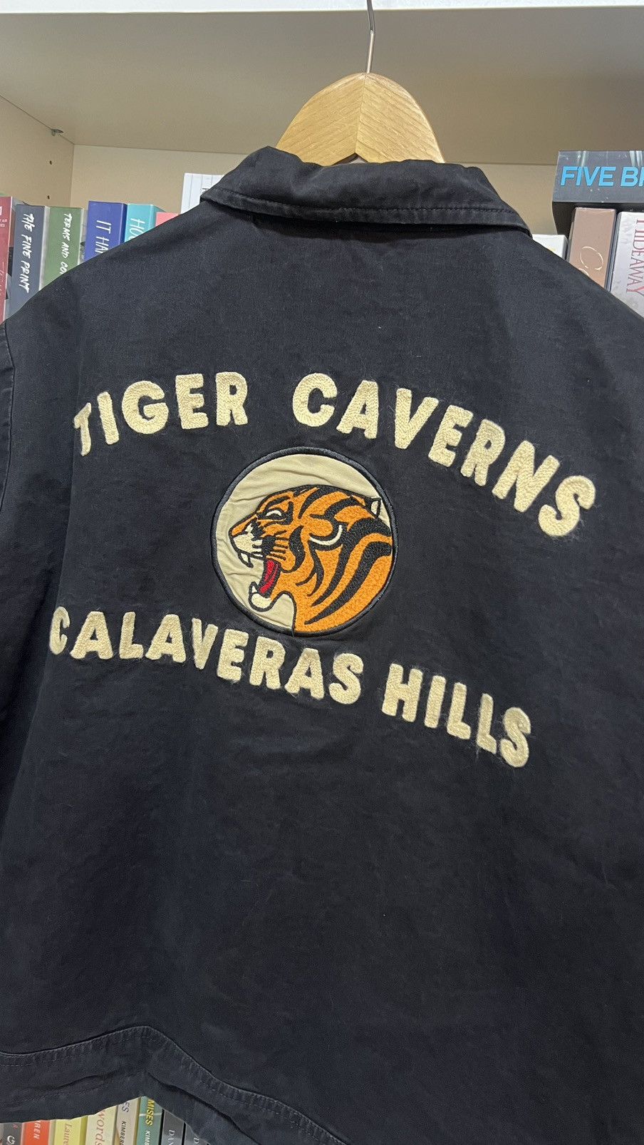 Japanese Brand × Vintage Vintage Tiger Caverns Khakis Jacket Size US L / EU 52-54 / 3 - 4 Thumbnail