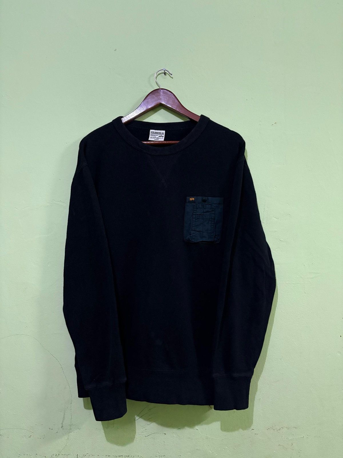 Alpha Industries Alpha Industries Sweatshirt Single Pocket Design Size US L / EU 52-54 / 3 - 1 Thumbnail