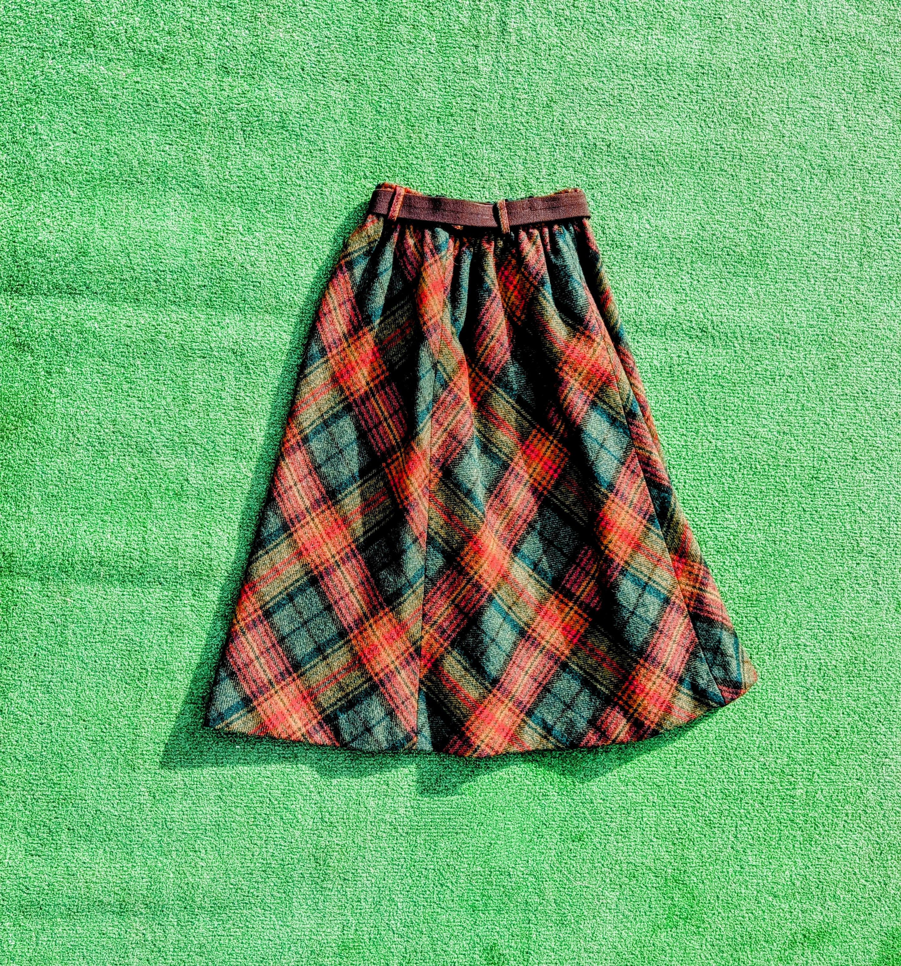 Vintage Vintage 1980s Japan Chell Yamamoto Retro Wool Blend Skirt Size 28" / US 6 / IT 42 - 7 Thumbnail