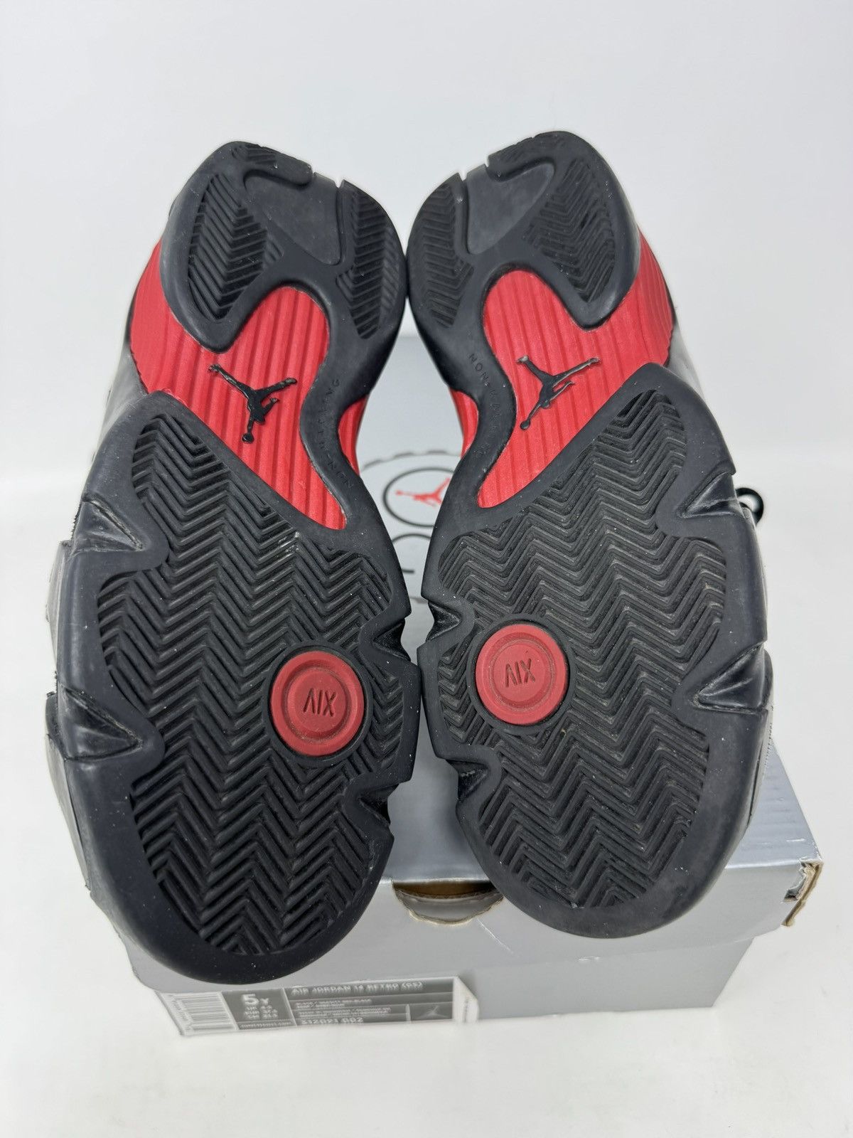 Jordan Brand Nike Air Jordan 14 Retro Gs Last Shot 2005 Size US 5 / EU 37 - 6 Thumbnail