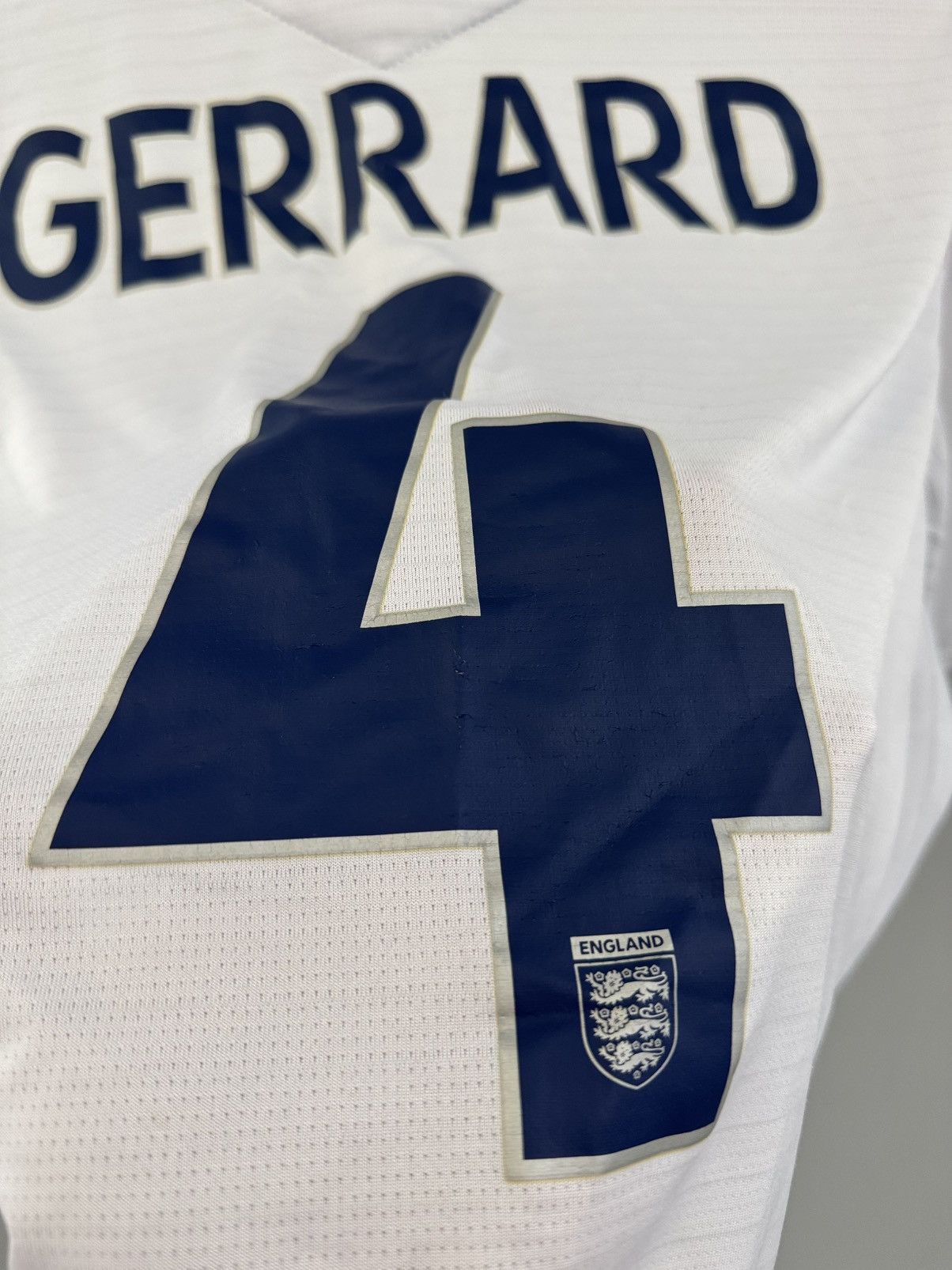 Umbro × Vintage Umbro England 2007/2009 #4 Gerrard Football Jersey Size US L / EU 52-54 / 3 - 13 Thumbnail