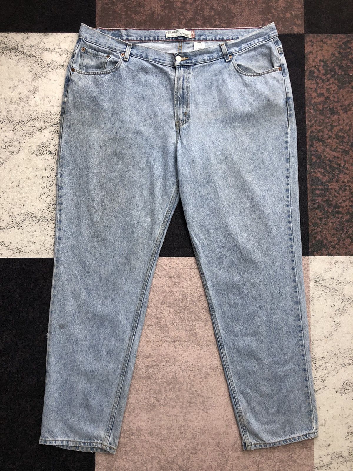 image of Levis x Vintage Size 46X33.5 Vintage Levi's 550 Relaxed Jeans Big Size in Light Blue, Men's