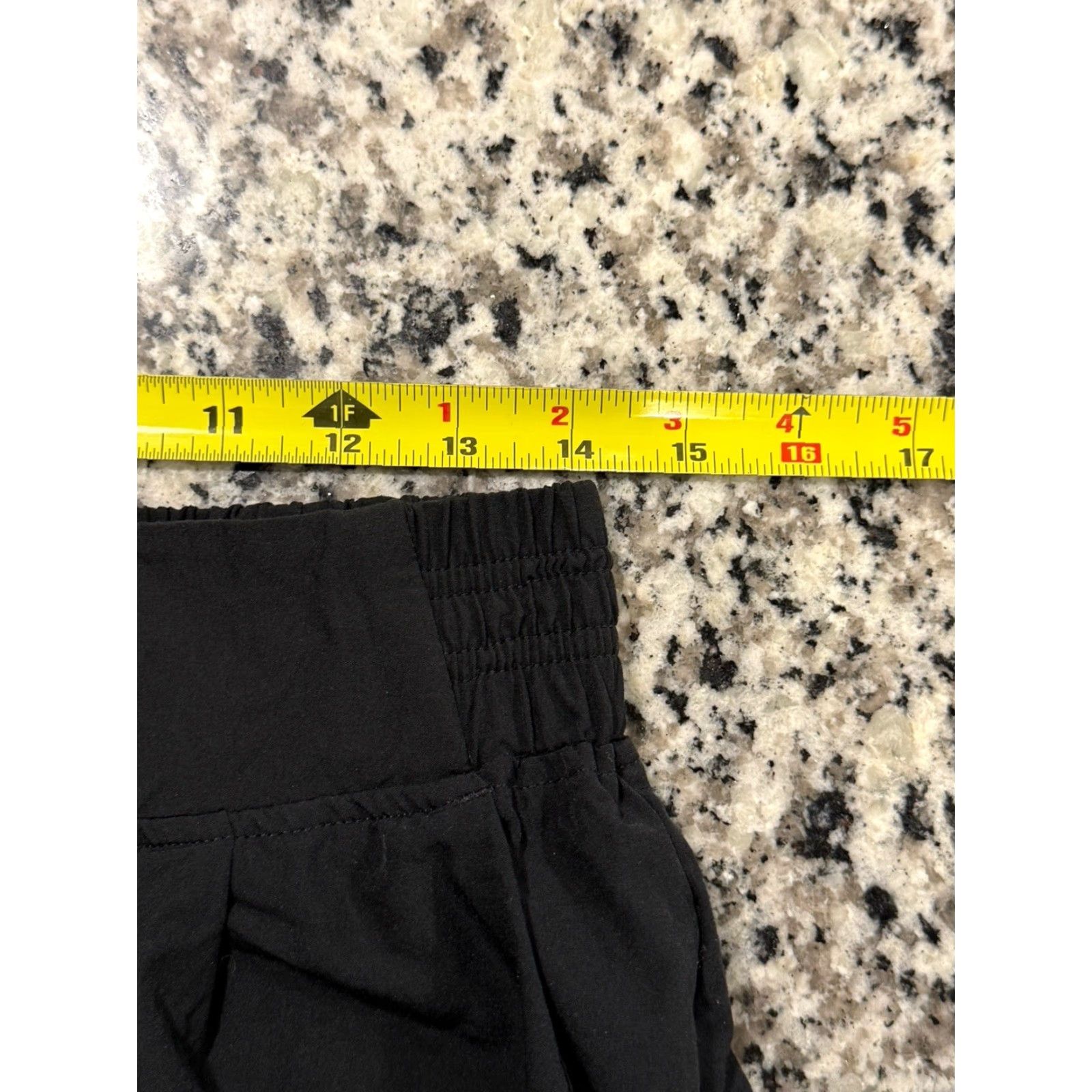 Quince Quince Performance Tech Wide Leg Pants Womens L Black Pull On Pleated Cropped 28 Inseam 23 In stretch Regular Modern City All Seasons Casual Size 36" / US 14 / IT 50 - 6 Thumbnail