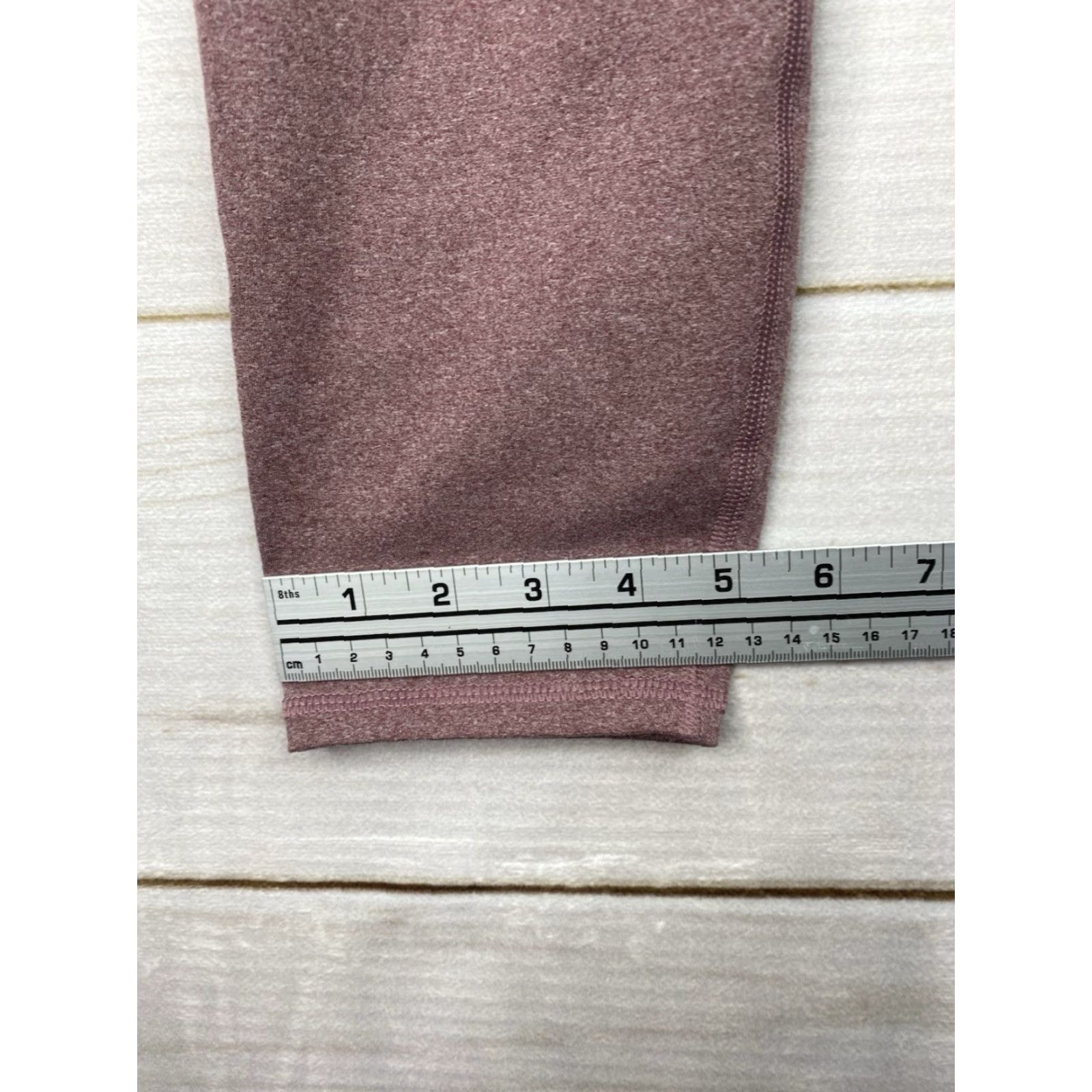 Fabletics Fabletics Leggings Womens L Purple Pink Mid Rise Cropped Zip Pocket Gym Athletic Size 36" / US 14 / IT 50 - 7 Thumbnail