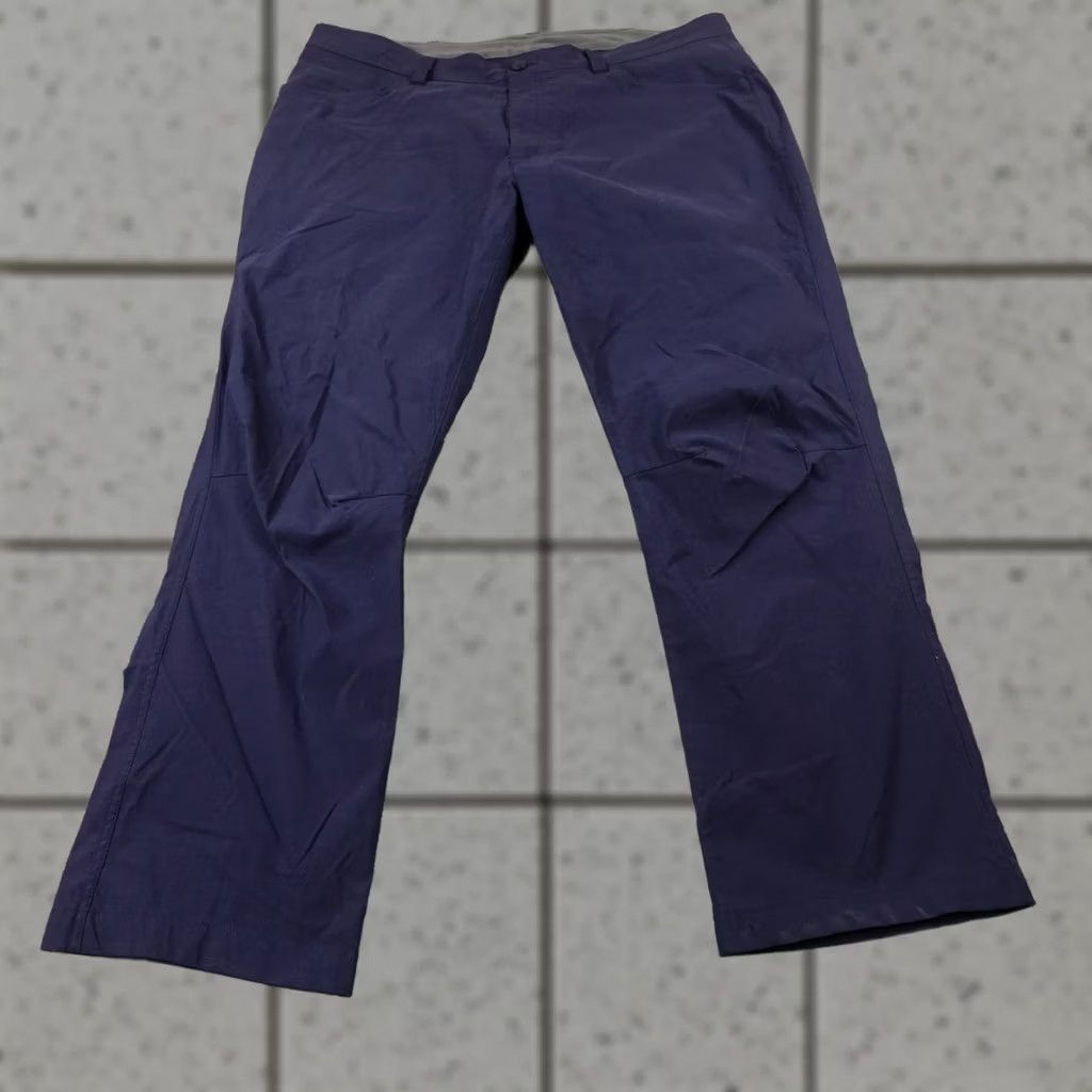 Eddie Bauer Eddie Bauer Pants Mens 40X30 Blue Tech Performance Nylon Stretch Chino Regular Straight Front Pockets Zip Button Casual Workwear 40 in Mens Size US 40 / EU 56 - 1 Thumbnail