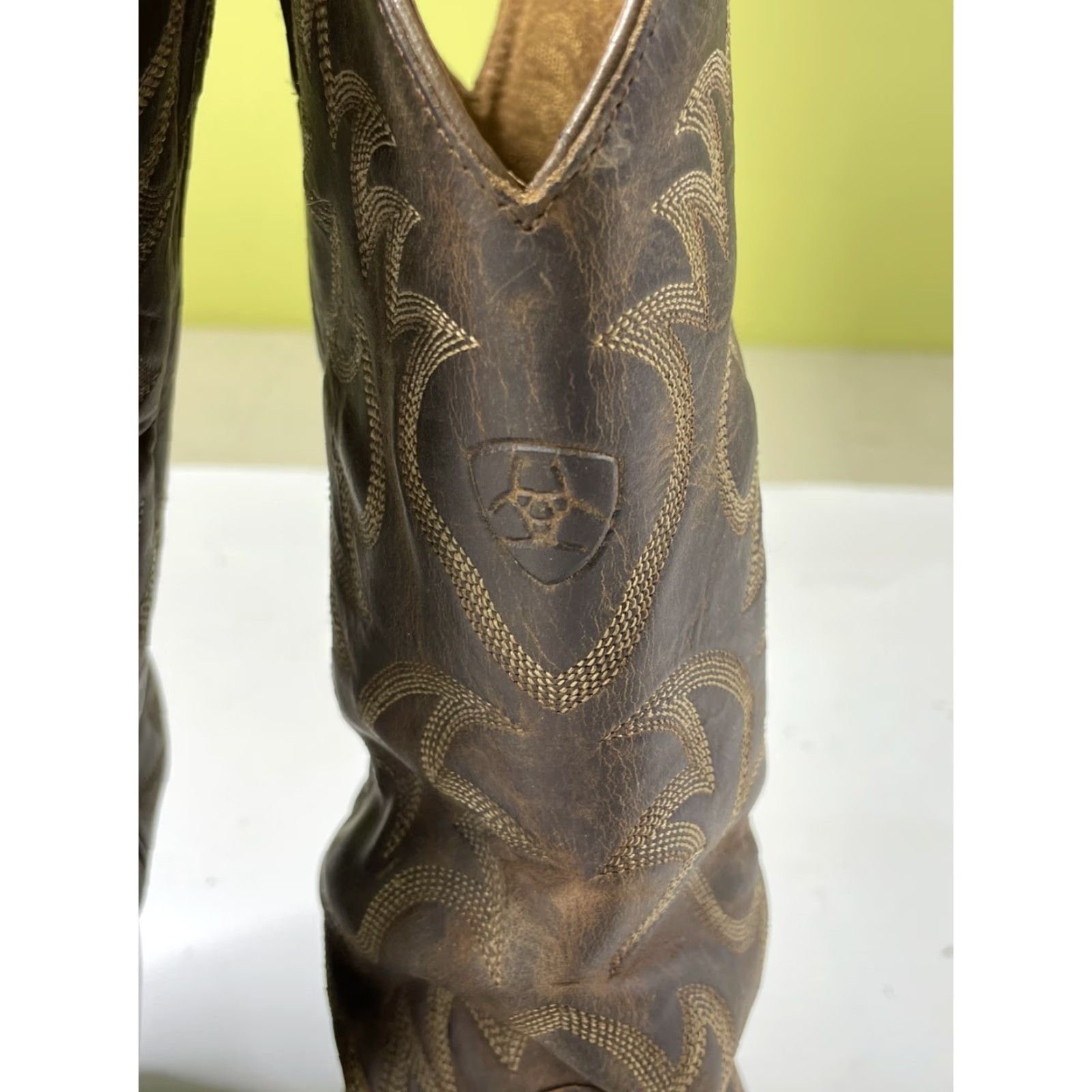 Ariat Ariat Cowboy Western Boot Mens 10 EE Brown Leather Pull On Wide 10002294(34725) Moderate wear Size US 10 / EU 43 - 4 Thumbnail
