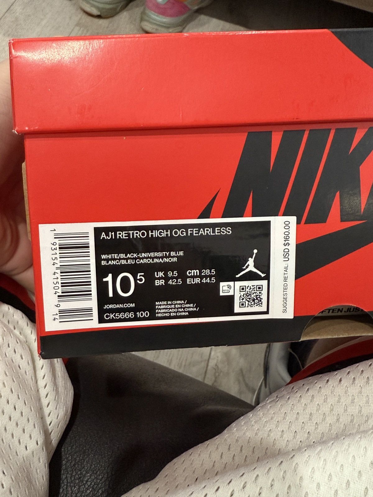 Jordan Brand Air Jordan 1 High OG Fearless UNC Chicago Size US 10.5 / EU 43-44 - 7 Thumbnail