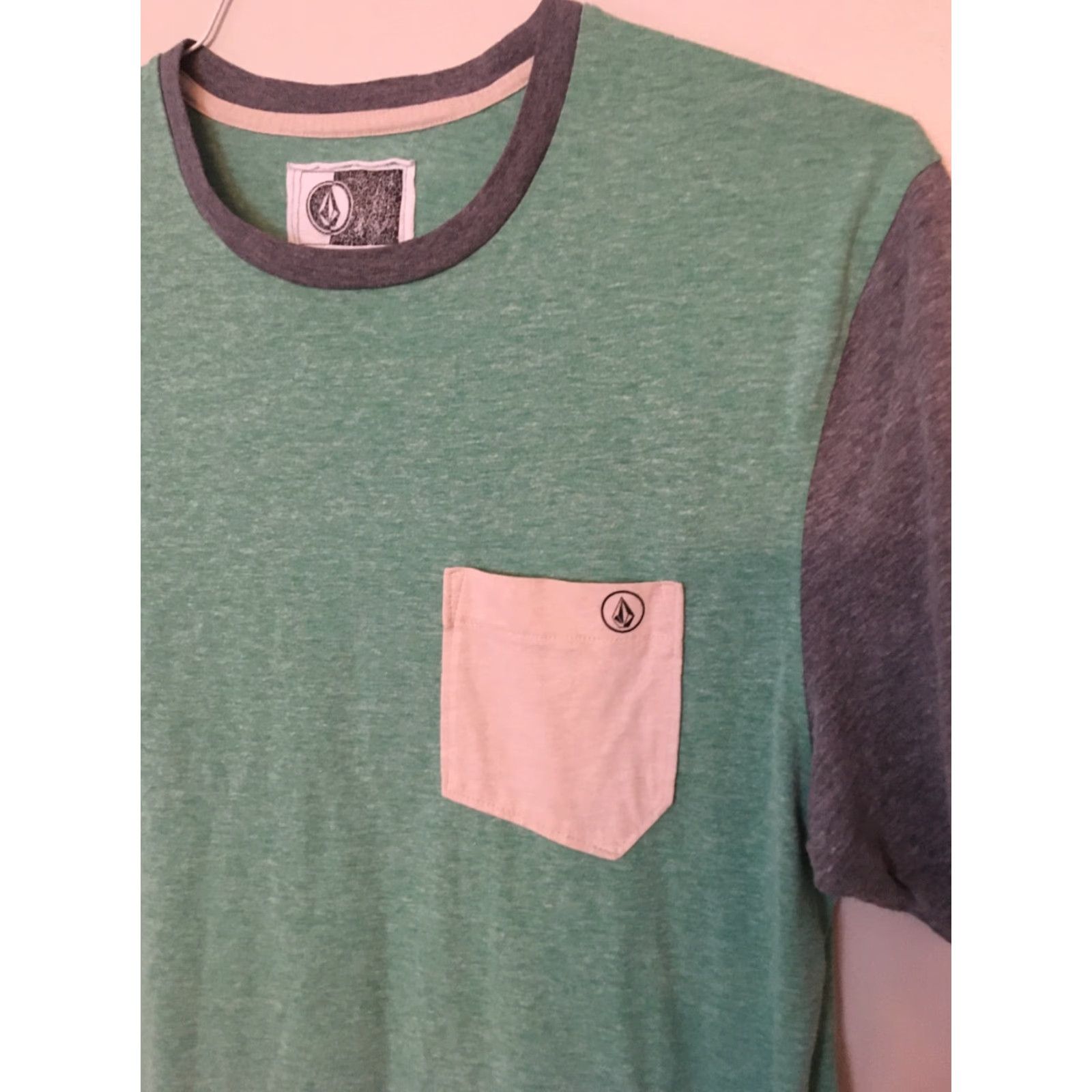 Volcom VOLCOM Mens L T-Shirt Short Sleeve Pocket Colorblock Logo Crew Neck Multicolor Cotton Blend Regular Fit Size US L / EU 52-54 / 3 - 2 Thumbnail