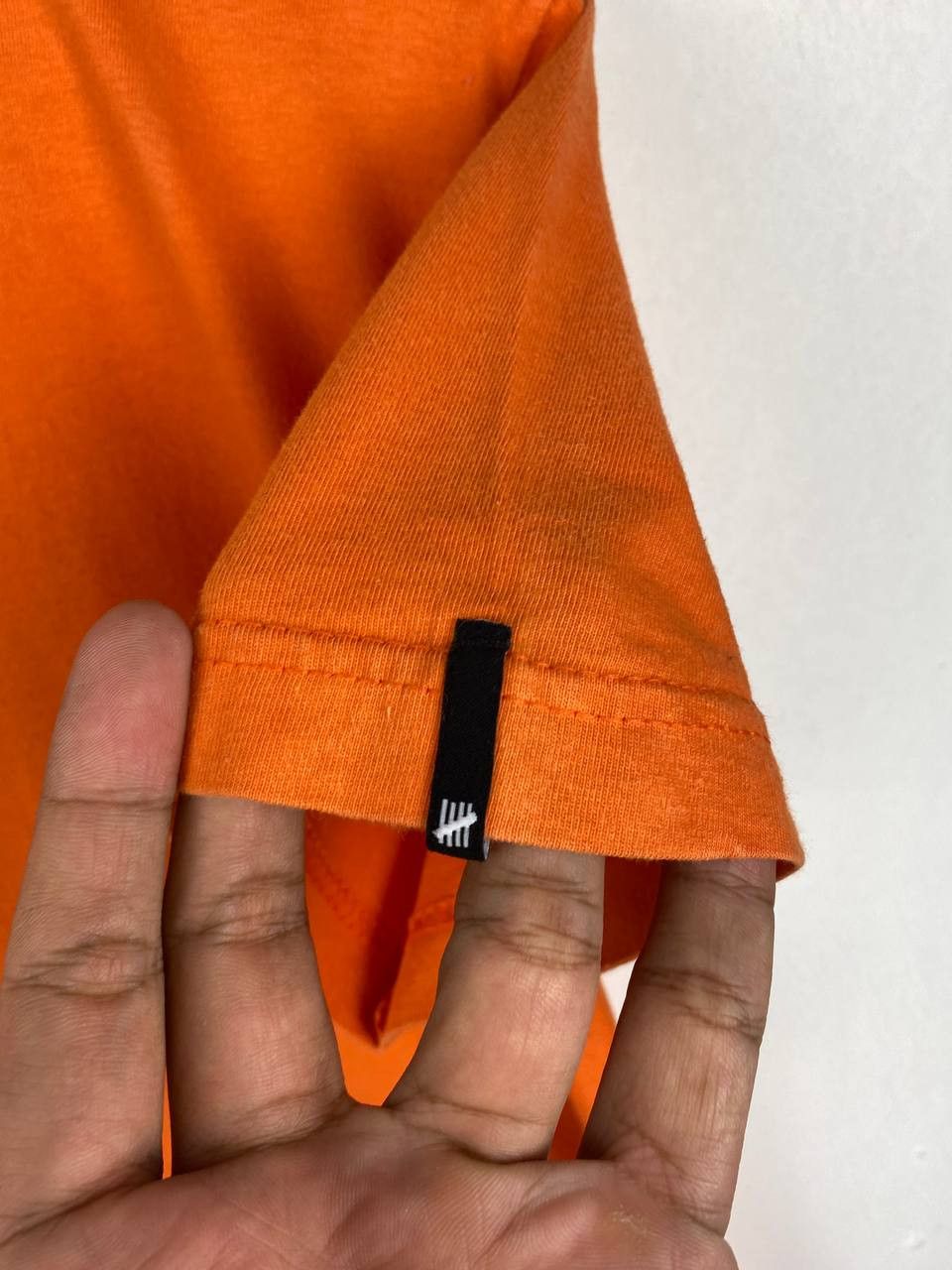 Undefeated undefeated box logo streetwear tee nice design Size US M / EU 48-50 / 2 - 5 Thumbnail