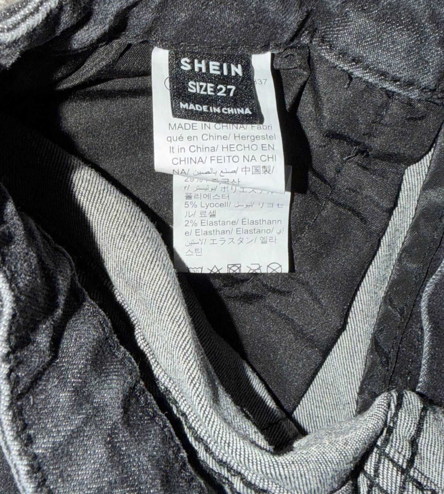 Other SHEIN Denim Shorts in Washed Black (Size 27) Size 27" / US 4 / IT 40 - 6 Thumbnail