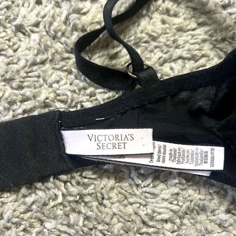 Victoria's Secret VINTAGE Victoria's Secret Dream Angels Demi Casual Push-Up Bra Lingerie Black 32DDD Mens Women Girls Size ONE SIZE - 4 Thumbnail