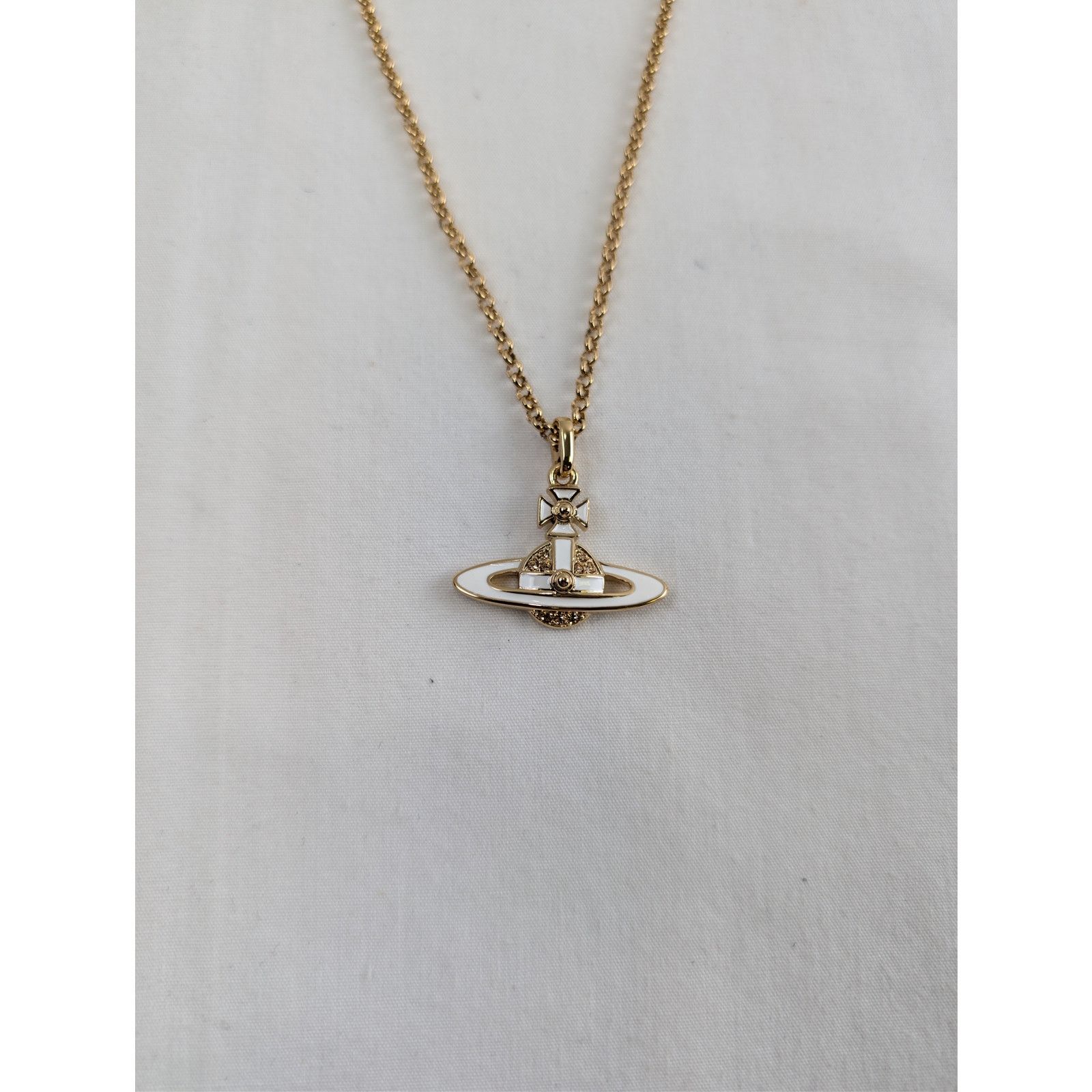 Vivienne Westwood o1rshd1 Size: OS / unisex Gold Cristal Orb Pendant Necklace Size ONE SIZE - 3 Thumbnail