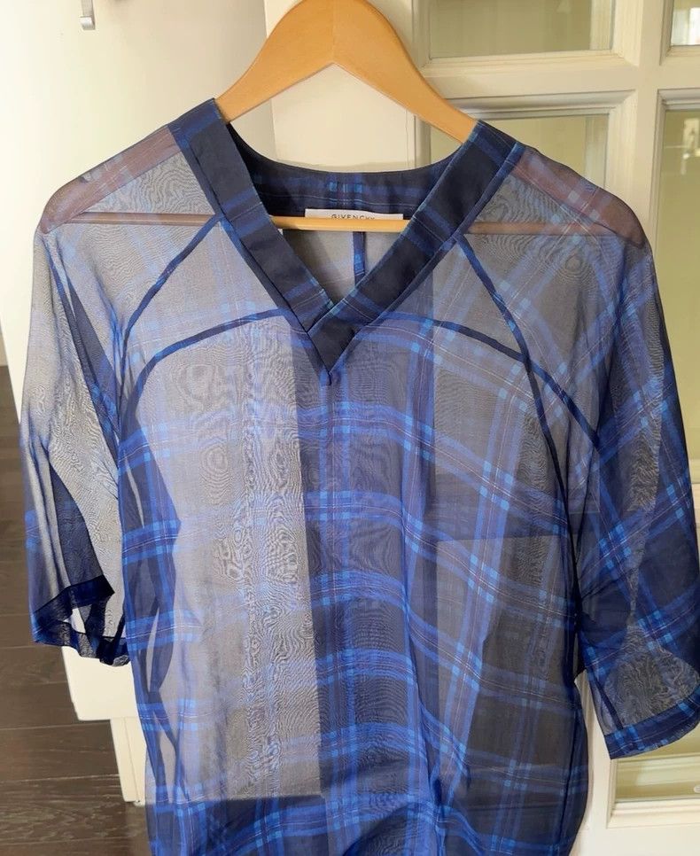 Other Givenchy Men's T-shirt tunic Size US L / EU 52-54 / 3 - 1 Thumbnail