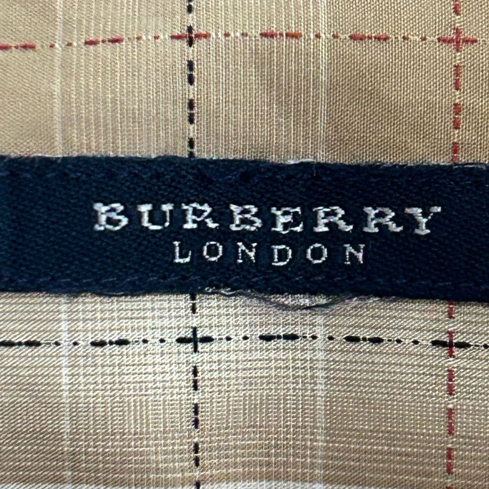 Burberry Burberry London Vintage Checkered Tan Button Down Shirt L Size US L / EU 52-54 / 3 - 4 Thumbnail