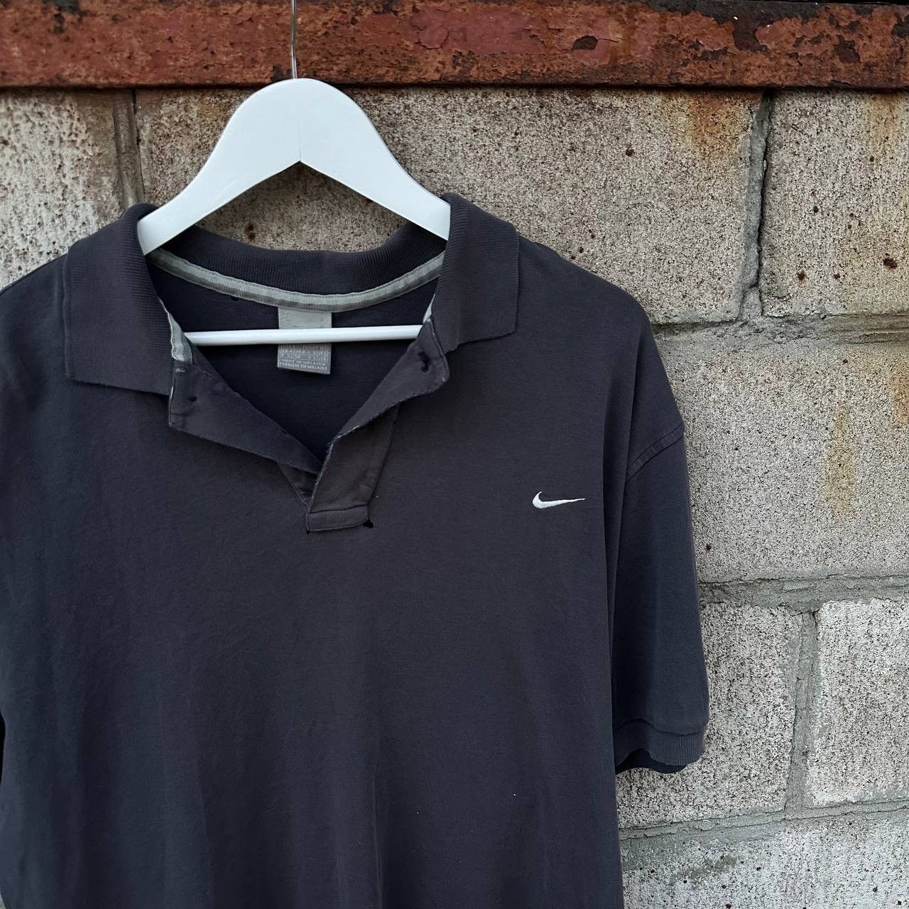 Nike VTG Nike Polo Size L Trashed 00s USA Size US L / EU 52-54 / 3 - 6 Thumbnail