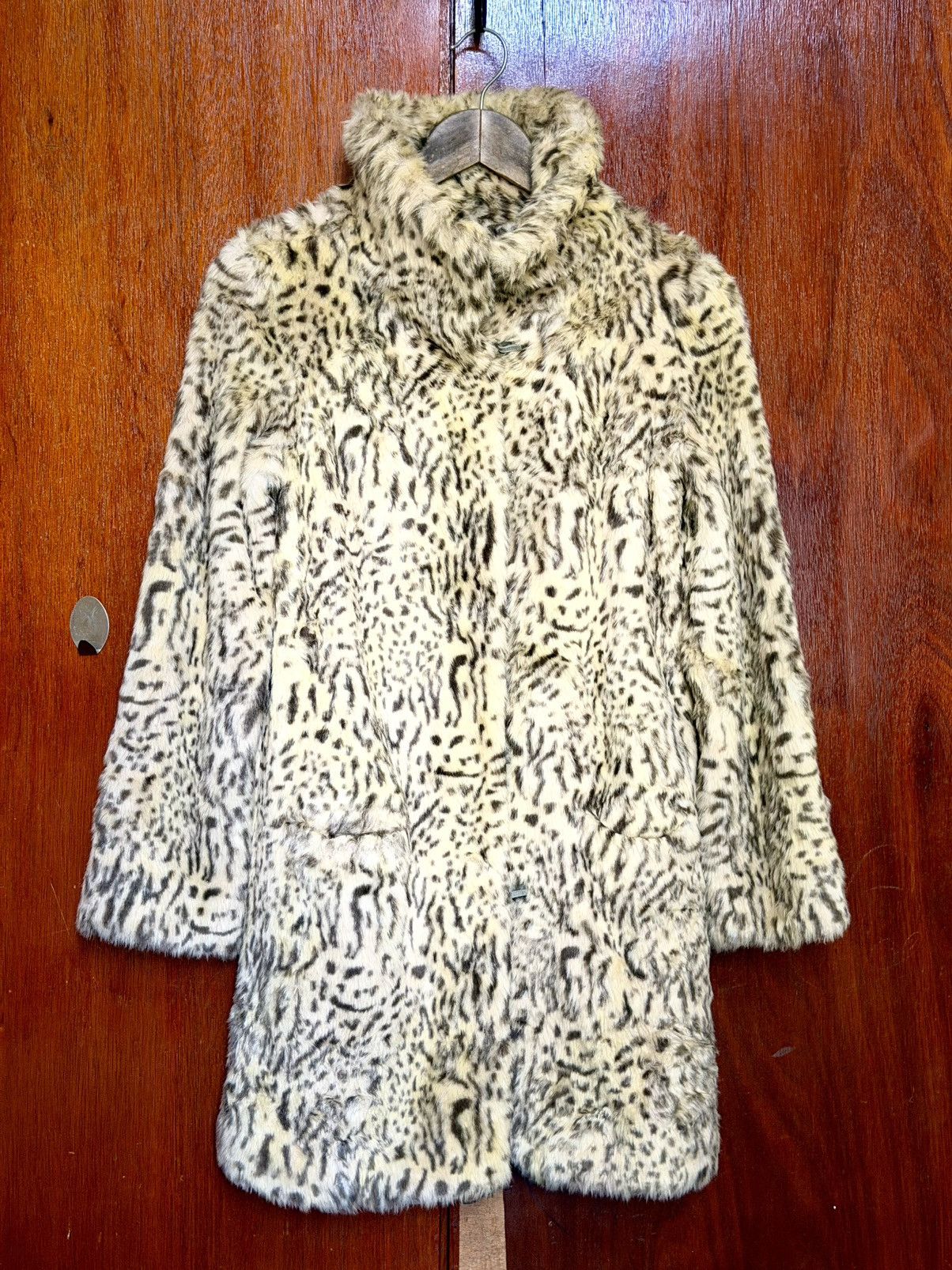 agnes b. vintage faux fur coat by French fashion designer Agnes b. Size XS / US 0-2 / IT 36-38 - 1 Thumbnail