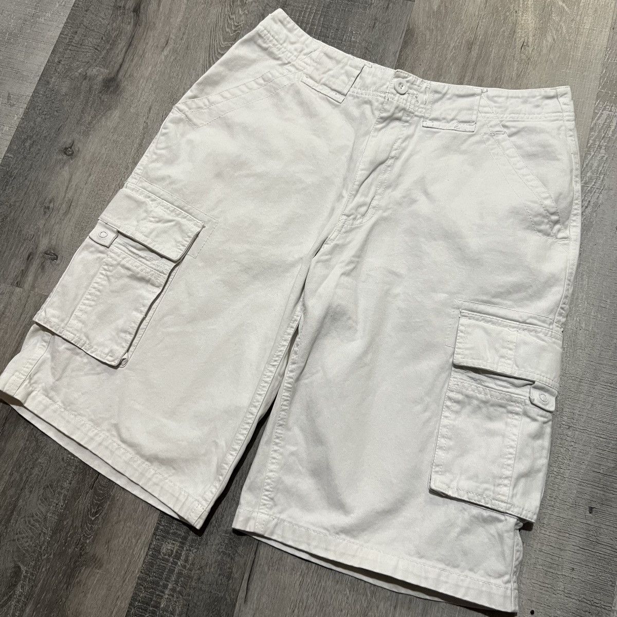 Southpole × Vintage VTG Southpole Baggy White Y2K Cargo Skater Hip Hop Shorts Size US 32 / EU 48 - 3 Thumbnail