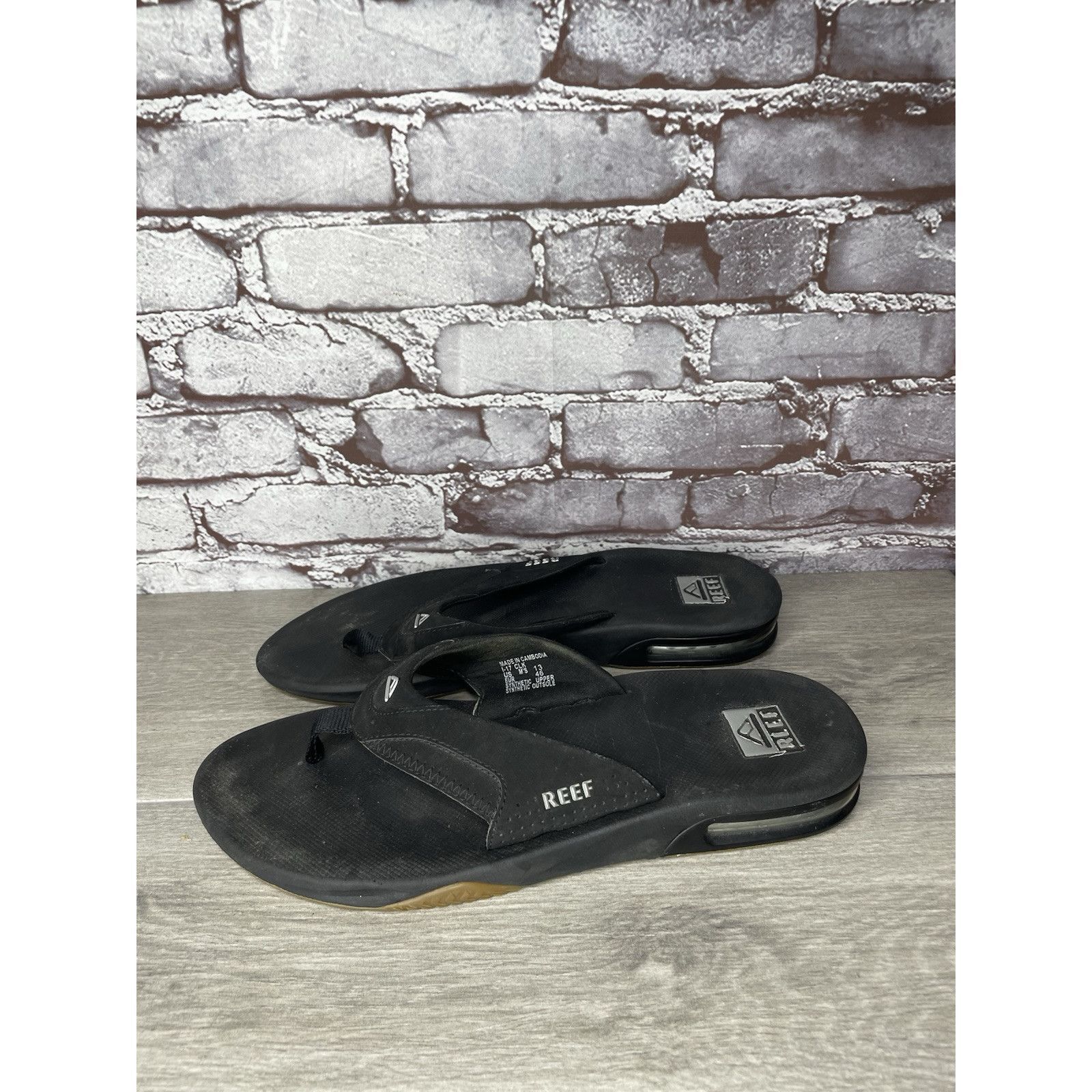 REEF Reef Black Synthetic Bottle Opener Foam Flip Flop Sandals Me Size US 13 / EU 46 - 14 Thumbnail