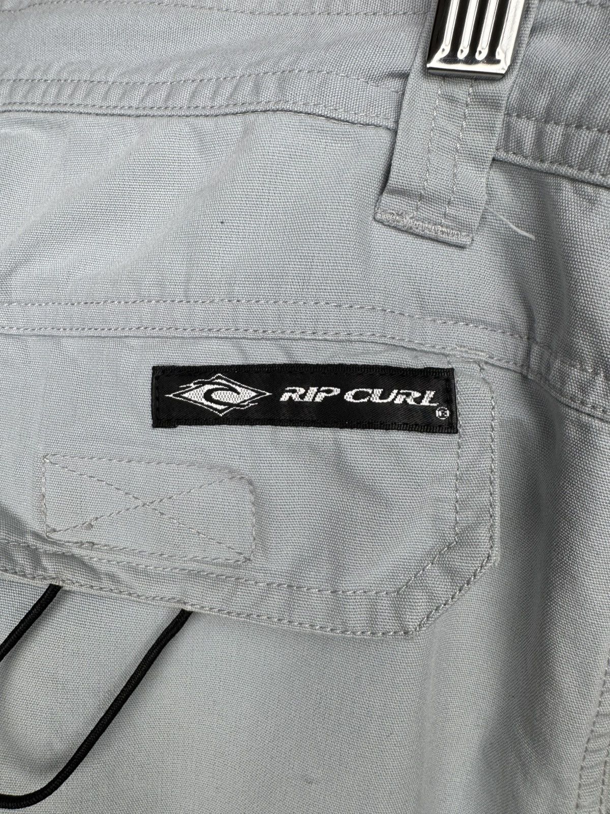 Rip Curl Rip Curl vintage grey embroidery logo used surf pants Size US 32 / EU 48 - 15 Thumbnail