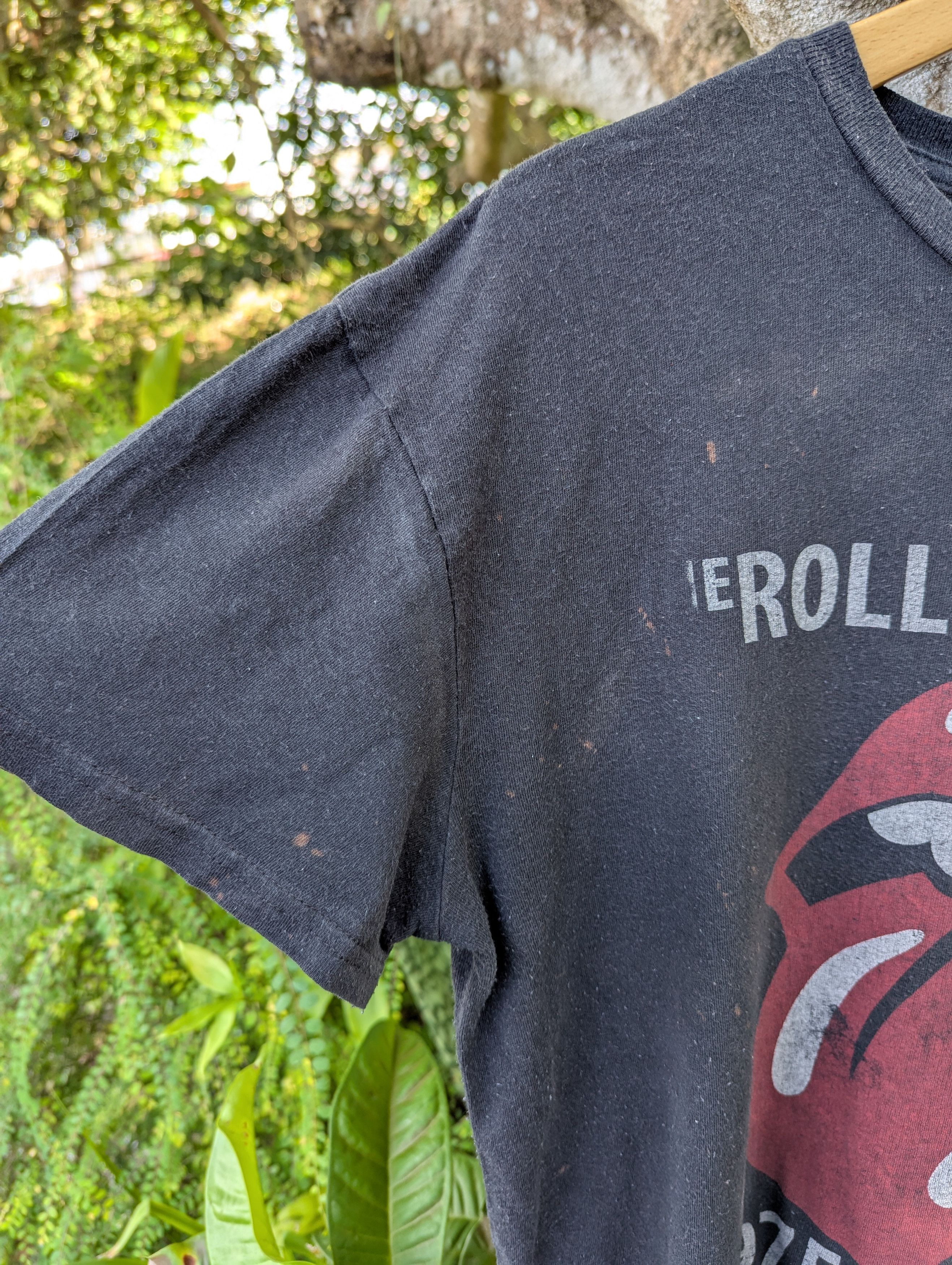 Band Tees Distressed The Rolling Stones 1975 US Tour Tshirt Size L / US 10 / IT 46 - 2 Thumbnail