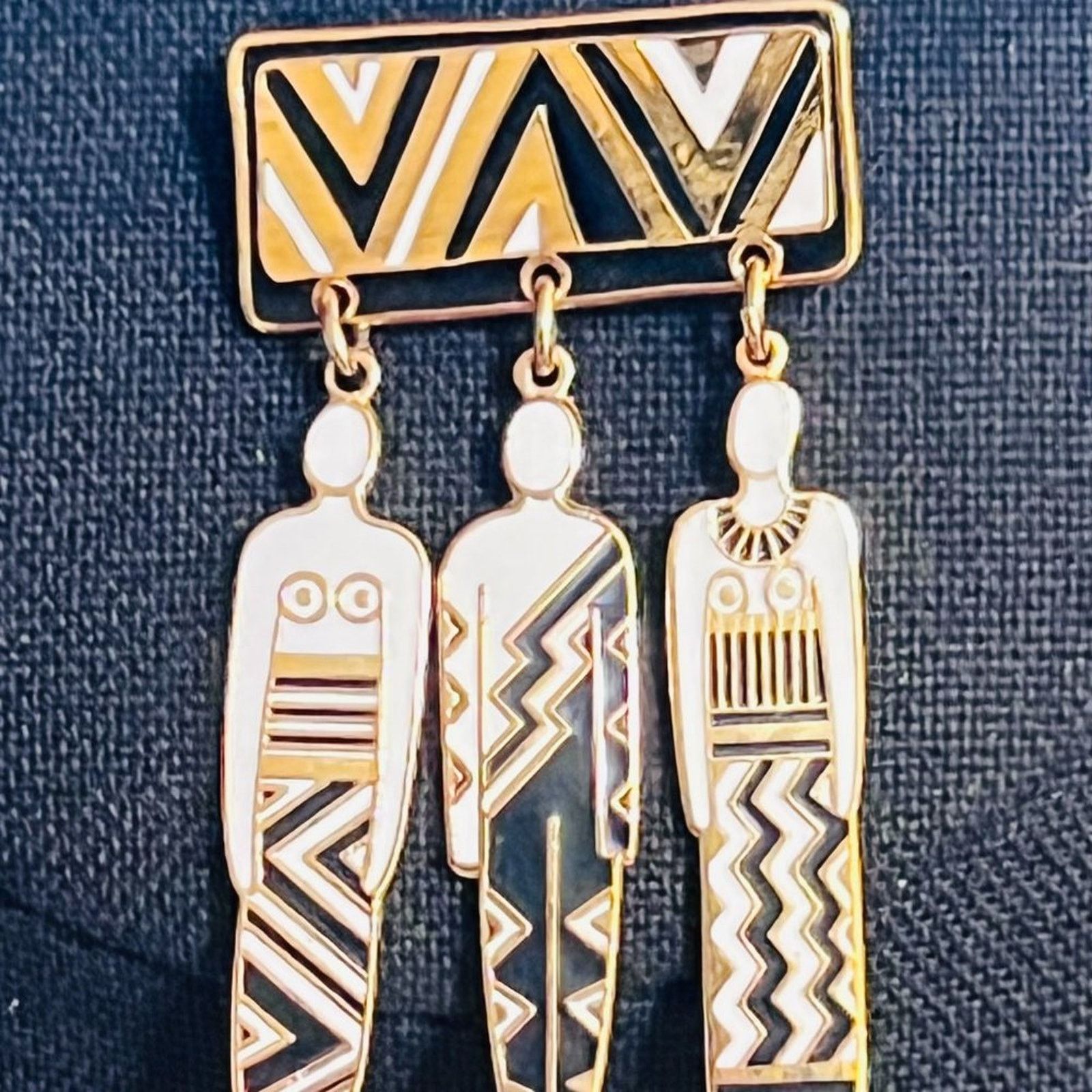 & Other Stories Vintage - Signed - Laurel Burch - Tribal Spirit Brooch Pin Size ONE SIZE - 1 Thumbnail