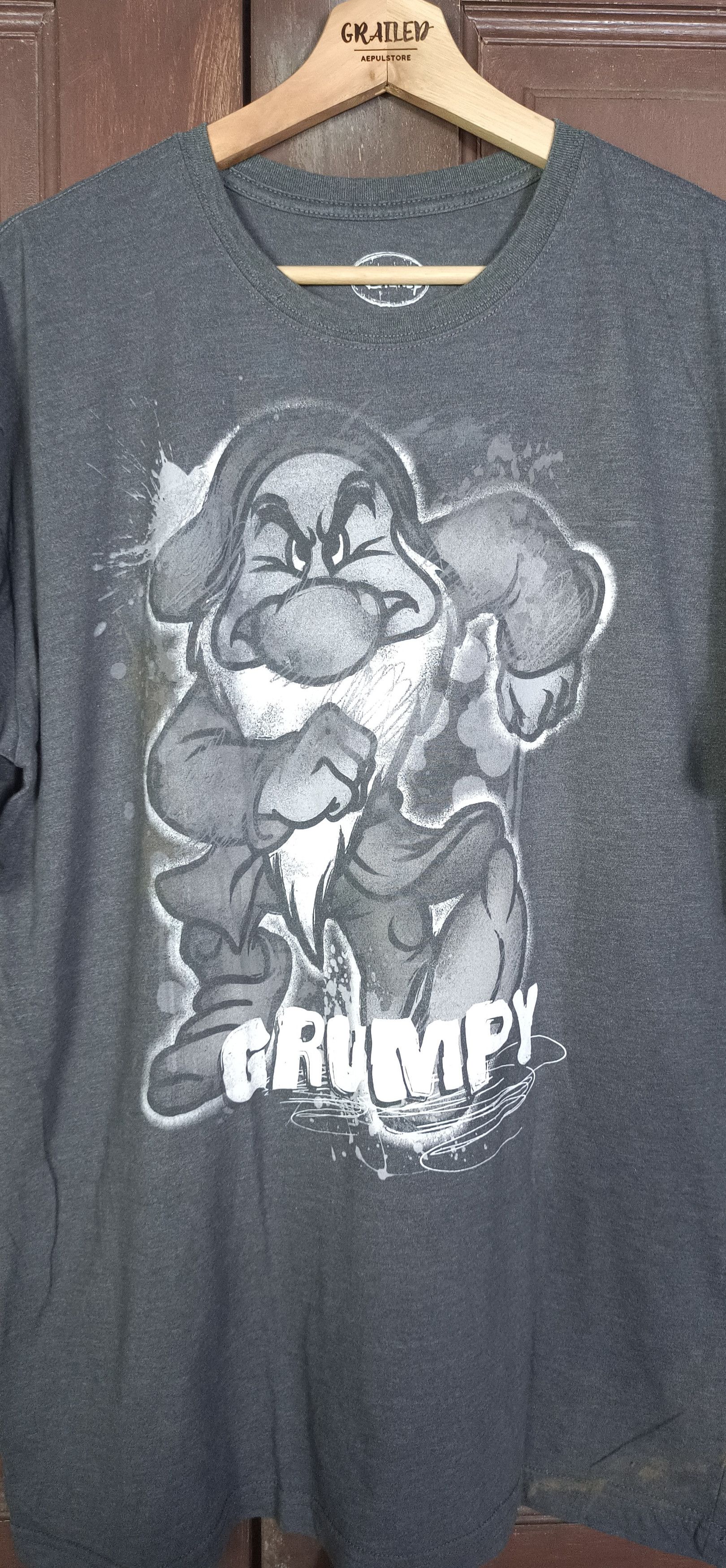 Japanese Brand Grumpy Disney Short Sleeve T Shirt Size US L / EU 52-54 / 3 - 2 Thumbnail