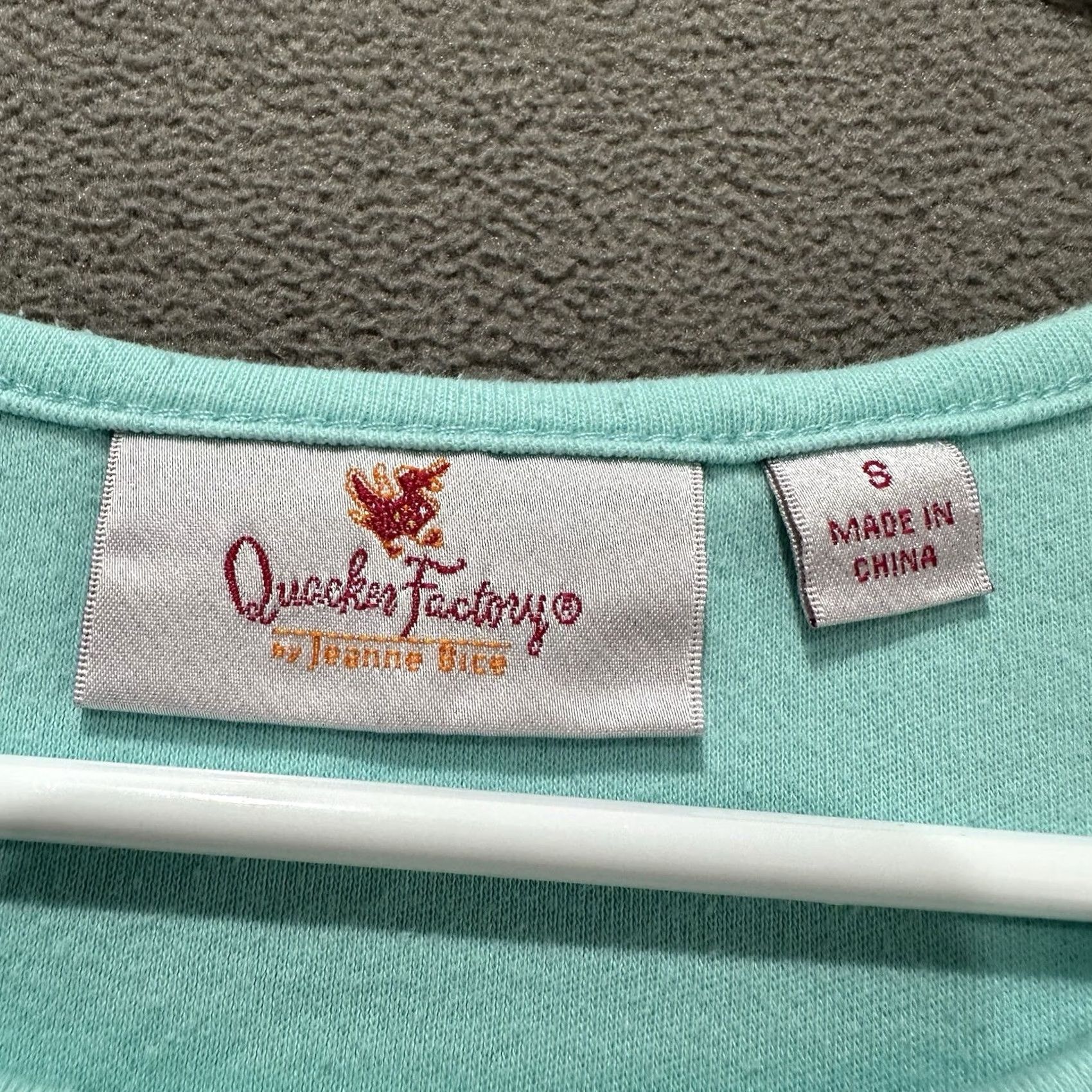 Quacker Factory Quacker Factory Shirt Women Small Blue Teal Rhinestones Embellished Short Sleeve Size S / US 4 / IT 40 - 4 Thumbnail
