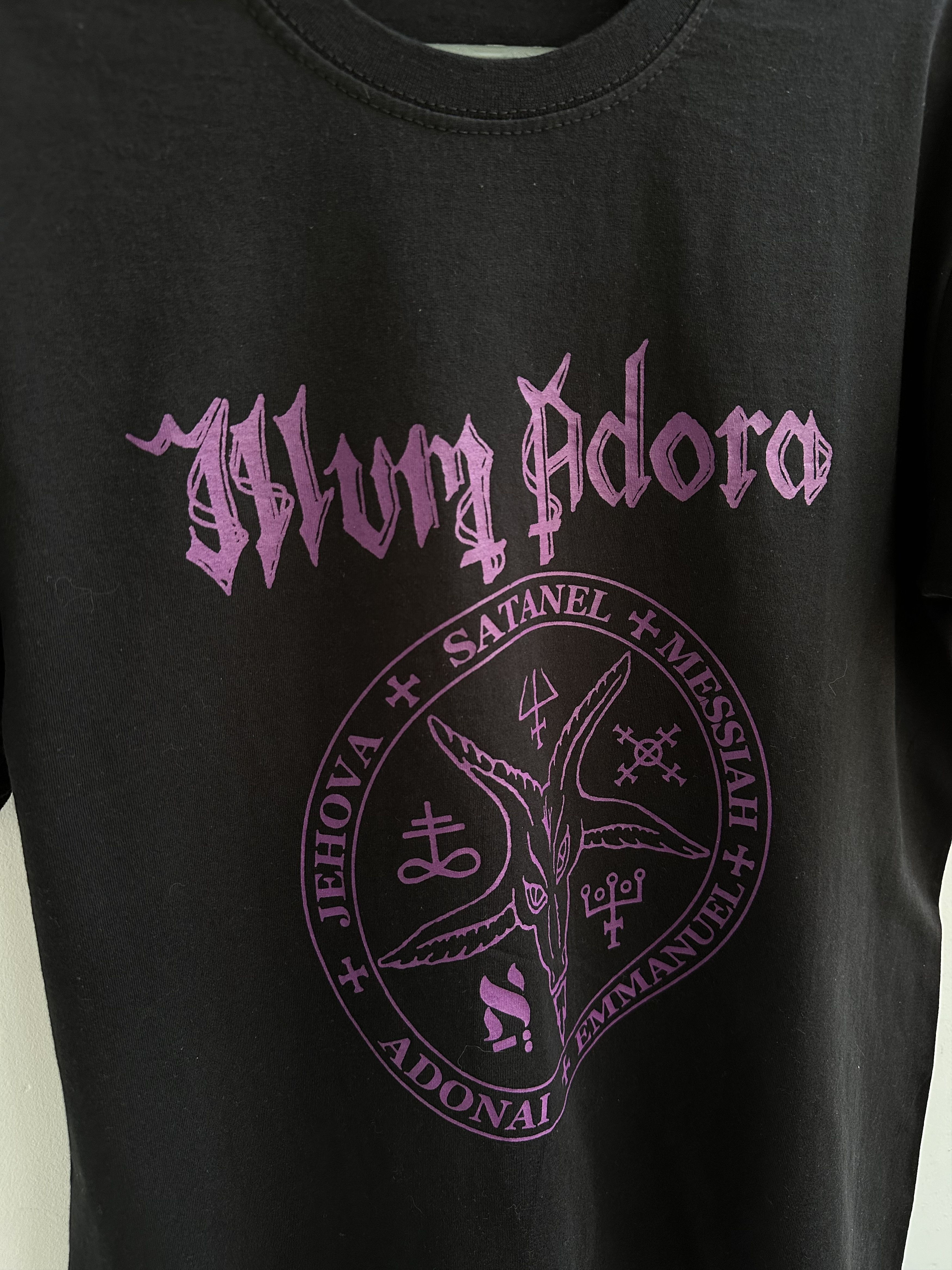 Band Tees Illum Adora Band t shirt Size US M / EU 48-50 / 2 - 2 Thumbnail