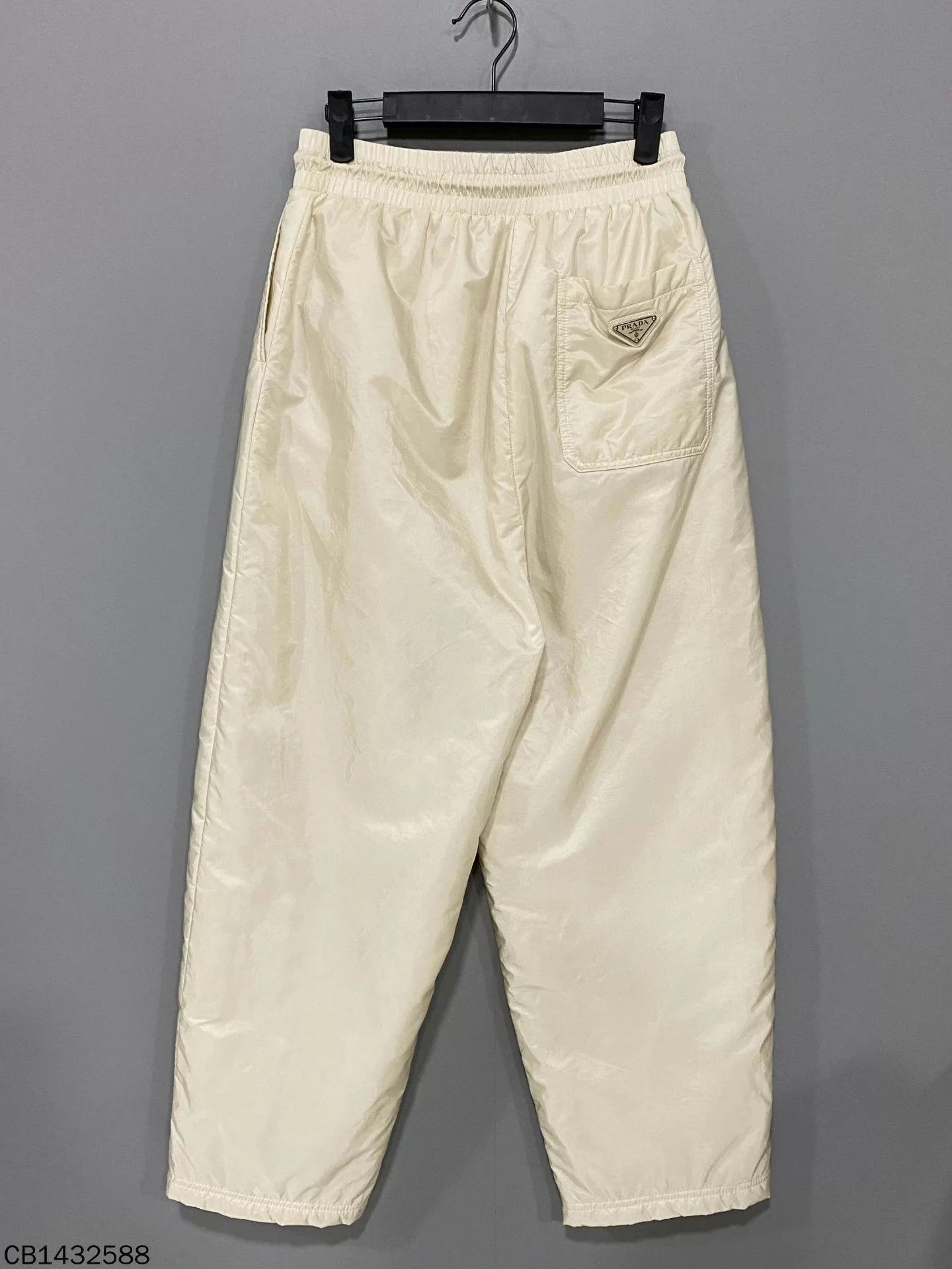 Prada PRADA Nylon Triangle Logo 95 New 42 Pants Size 28" / US 6 / IT 42 - 3 Thumbnail