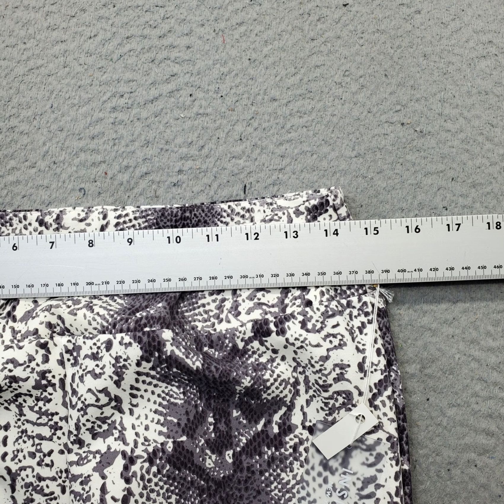 Insight Insight Pants Women 6 Multi Snake Print Regular Fit Flat Front High Waisted Size 28" / US 6 / IT 42 - 6 Thumbnail