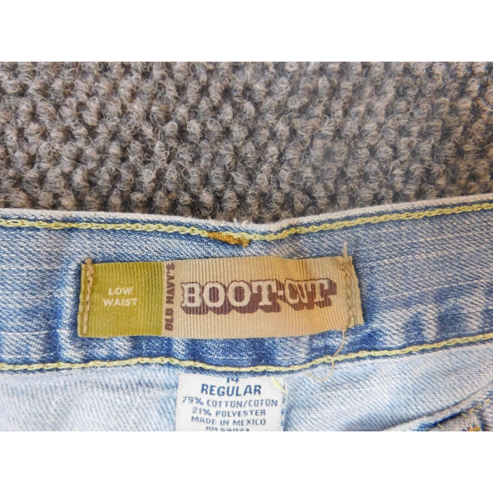 Old Navy Old Navy Womens Jeans 14 bootcut Blue Denim Distressed 30in Inseam Regular Rise 33in Waist Cotton Blend Polyester Jacket? Size 36" / US 14 / IT 50 - 3 Thumbnail