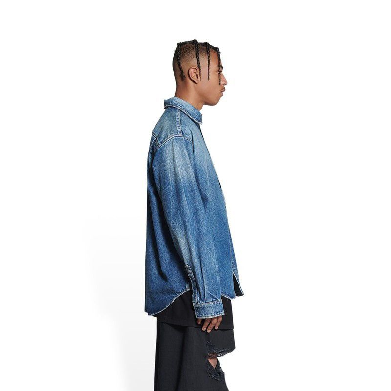 Balenciaga o1w1db11125 BB Shirt Large Fit in Blue Size US M / EU 48-50 / 2 - 4 Thumbnail