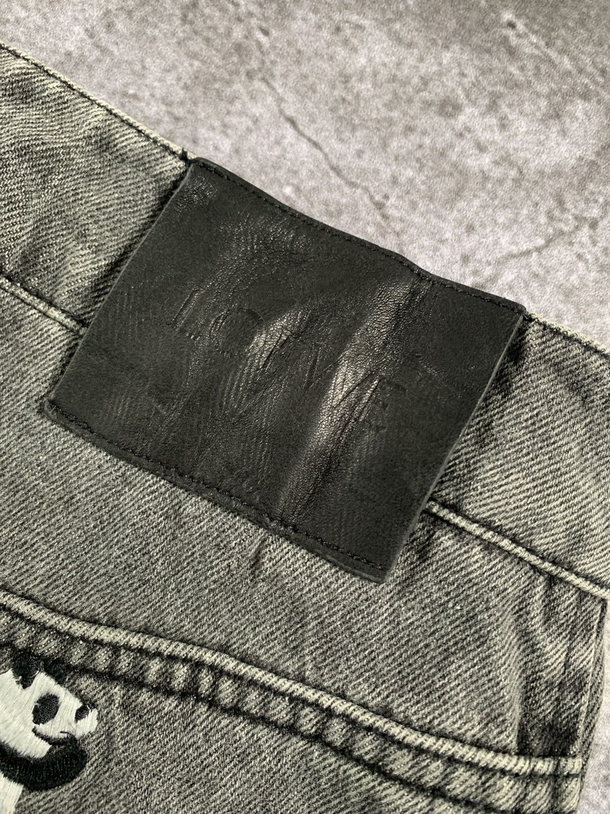 Loewe LOEWE black smooth baggy jeans Size 27" / US 4 / IT 40 - 7 Thumbnail