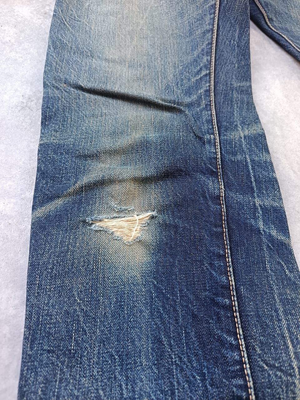Japanese Brand Burgus plus nice distressed slevege jeans made in Japan Size US 29 - 6 Thumbnail