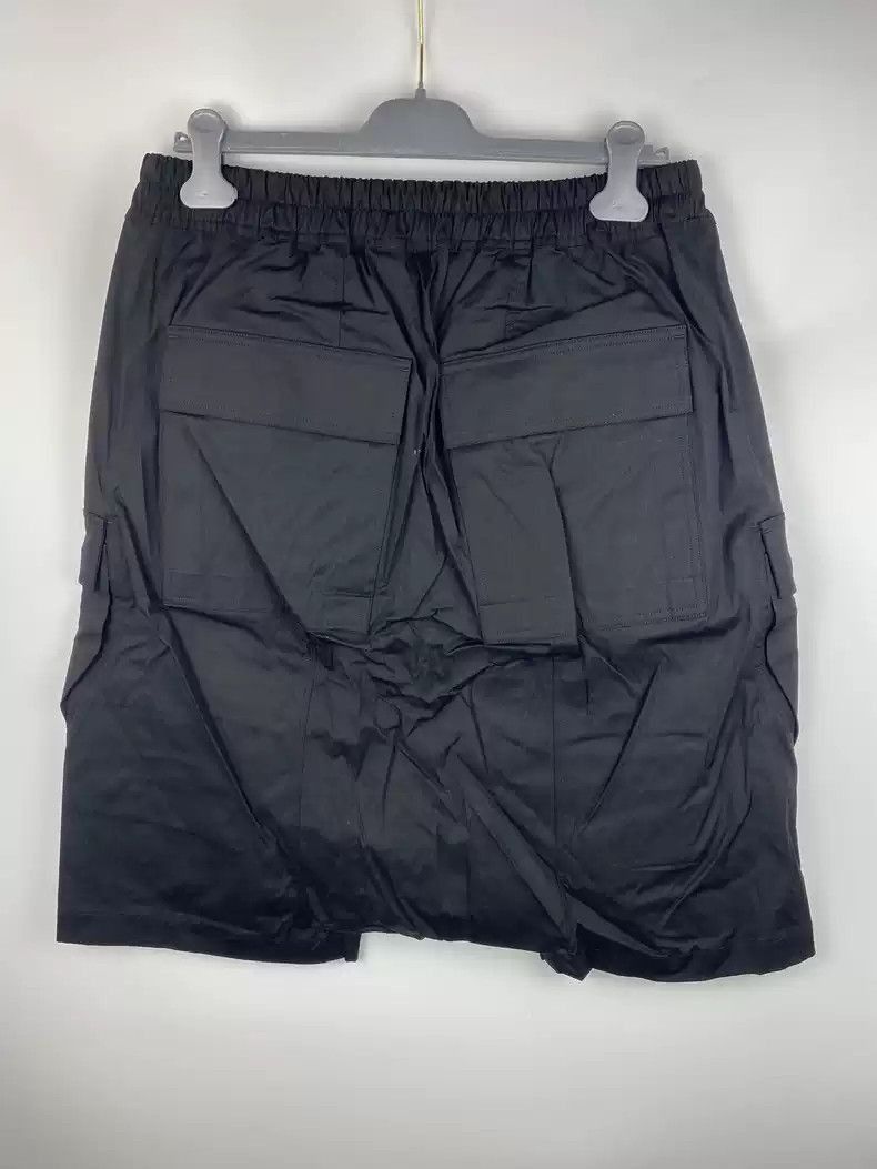 Rick Owens Rick Owens New mainline tooling big pocket shorts-2505 Size US 36 / EU 52 - 3 Thumbnail