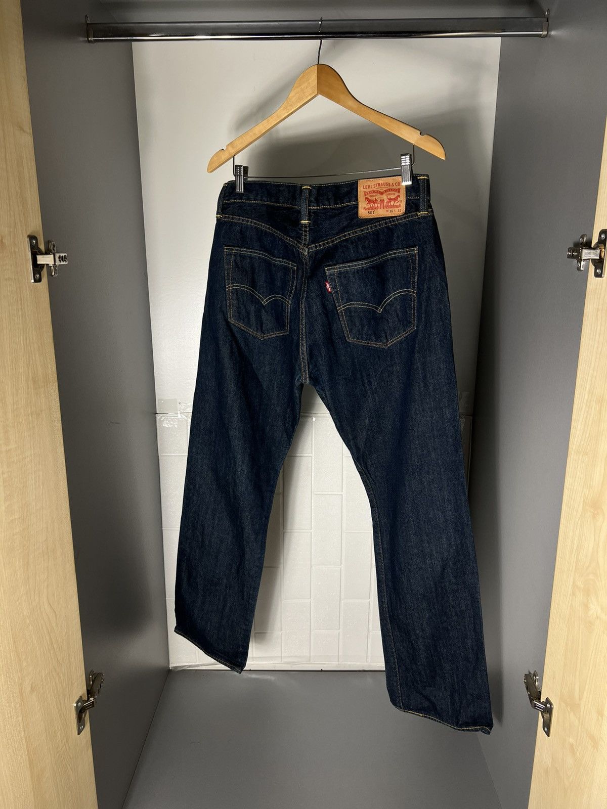 Levi's VINTAGE LEVI’S 501 CLOTHING MADE & CRAFTED DENIM JEANS CASUAL DESIGNER Y2K USA 90s Size US 36 / EU 52 - 18 Thumbnail