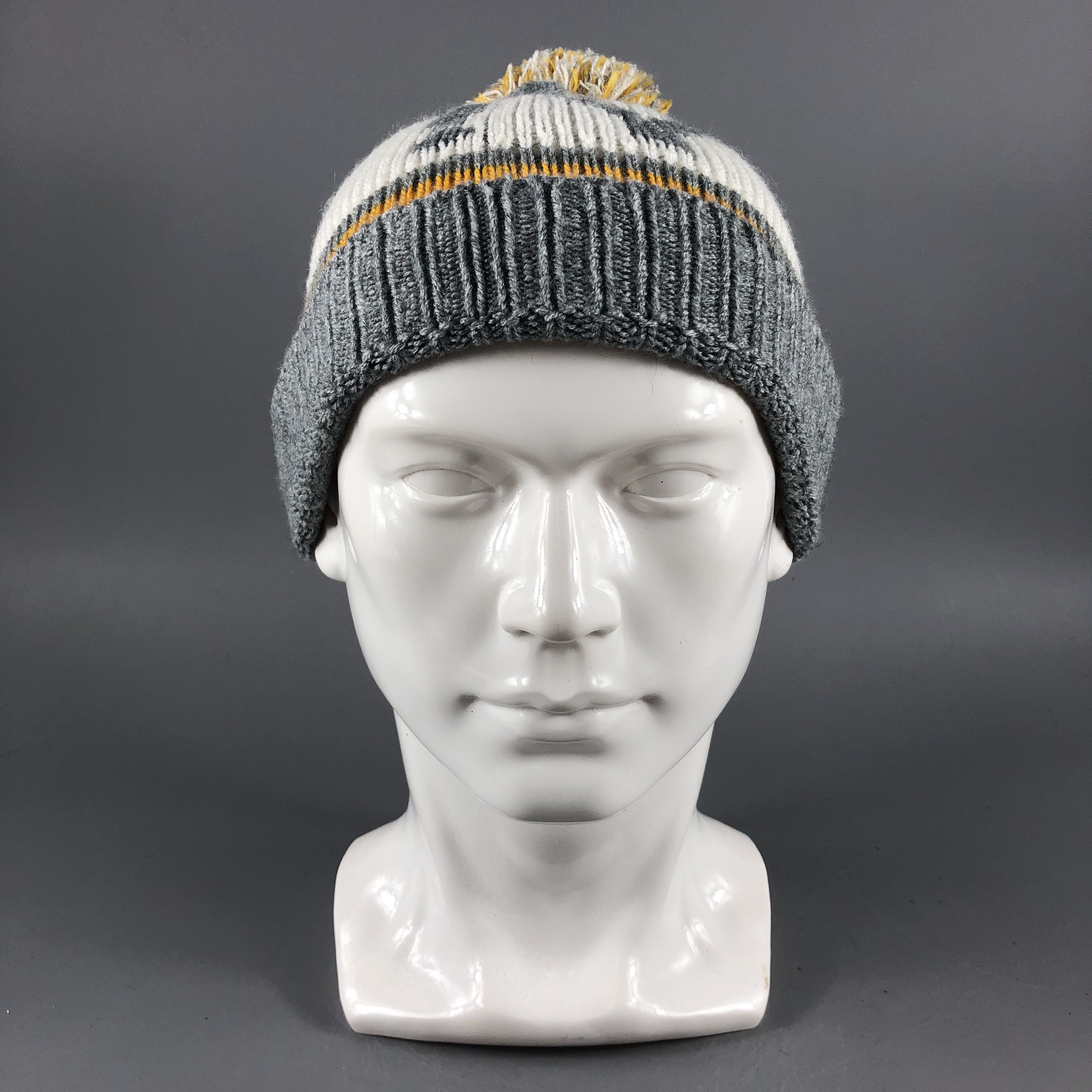 image of United Arrows Pom Pom Beanie Snow Hat Snow Cap B138, Men's