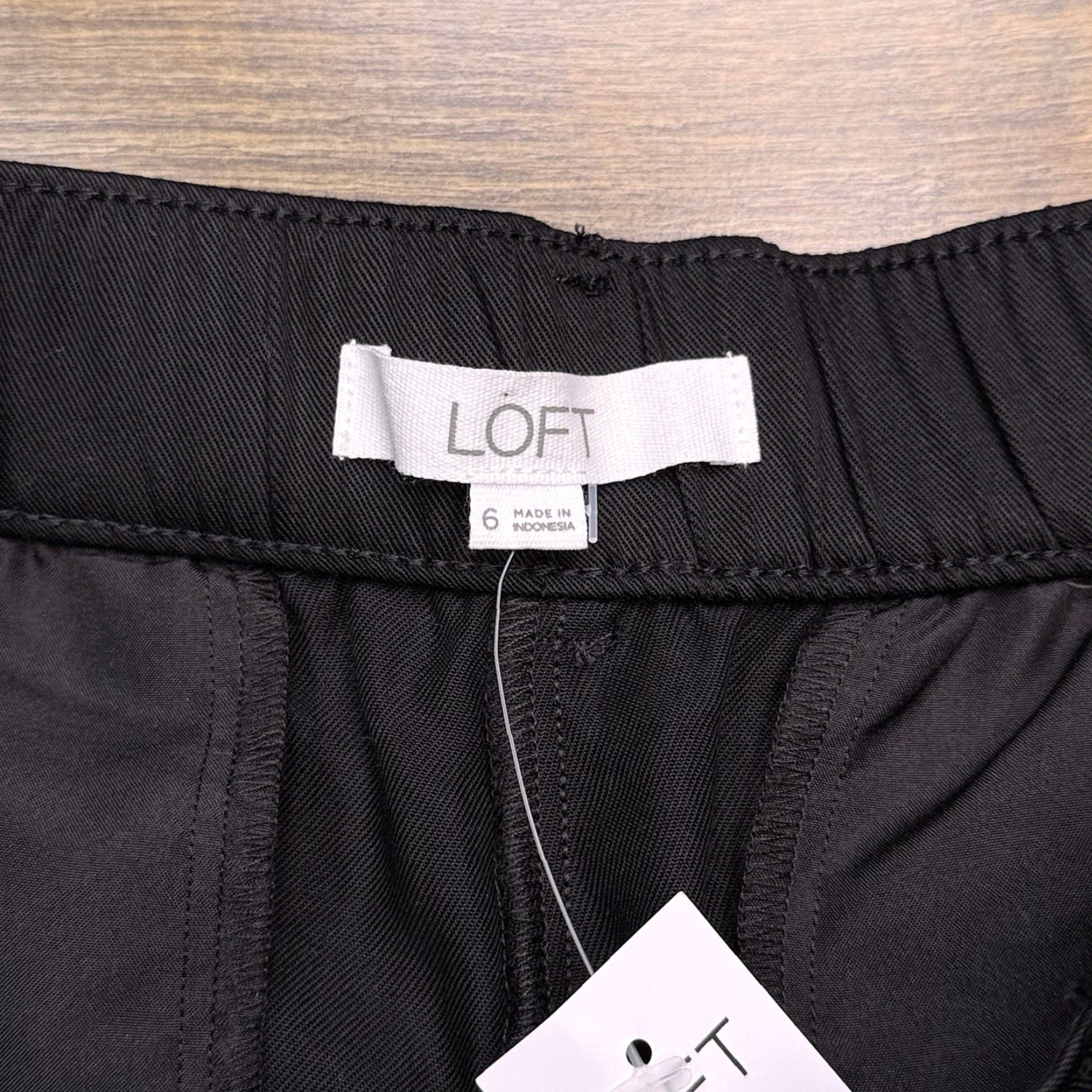 Loft Loft Paperbag Shorts Womens 6 Black High Rise Stretch Pleated Elastic Waist New Size 28" / US 6 / IT 42 - 4 Thumbnail