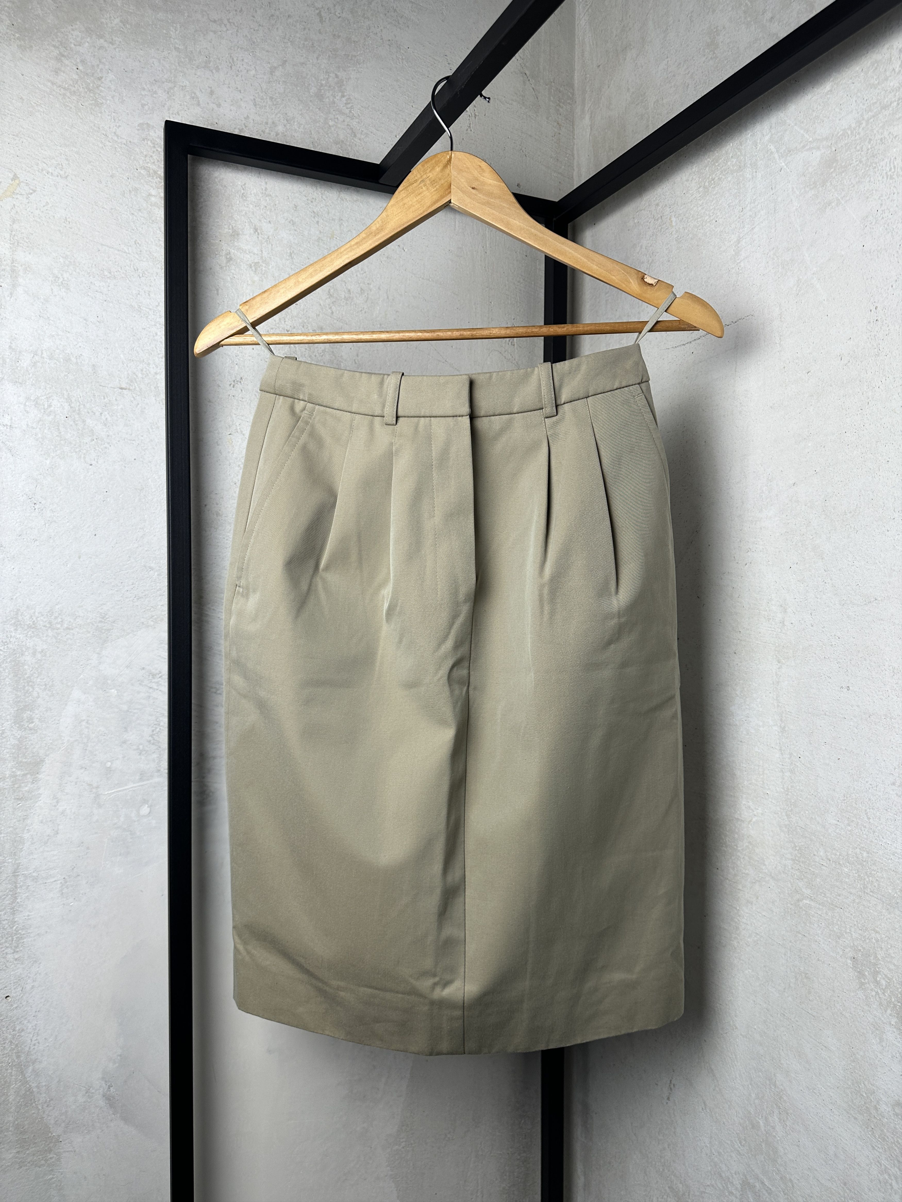 Saint Laurent Paris Archive Yves Saint Laurent by Tom Ford SS05 Midi Beige Skirt Size 25" / US 0 / IT 36 - 10 Thumbnail