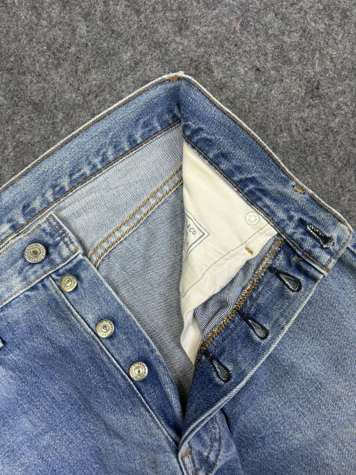 Levi's Vintage Clothing Vintage 90s LEVIS 501 Capital E Denim F802 Size US 27 - 6 Thumbnail