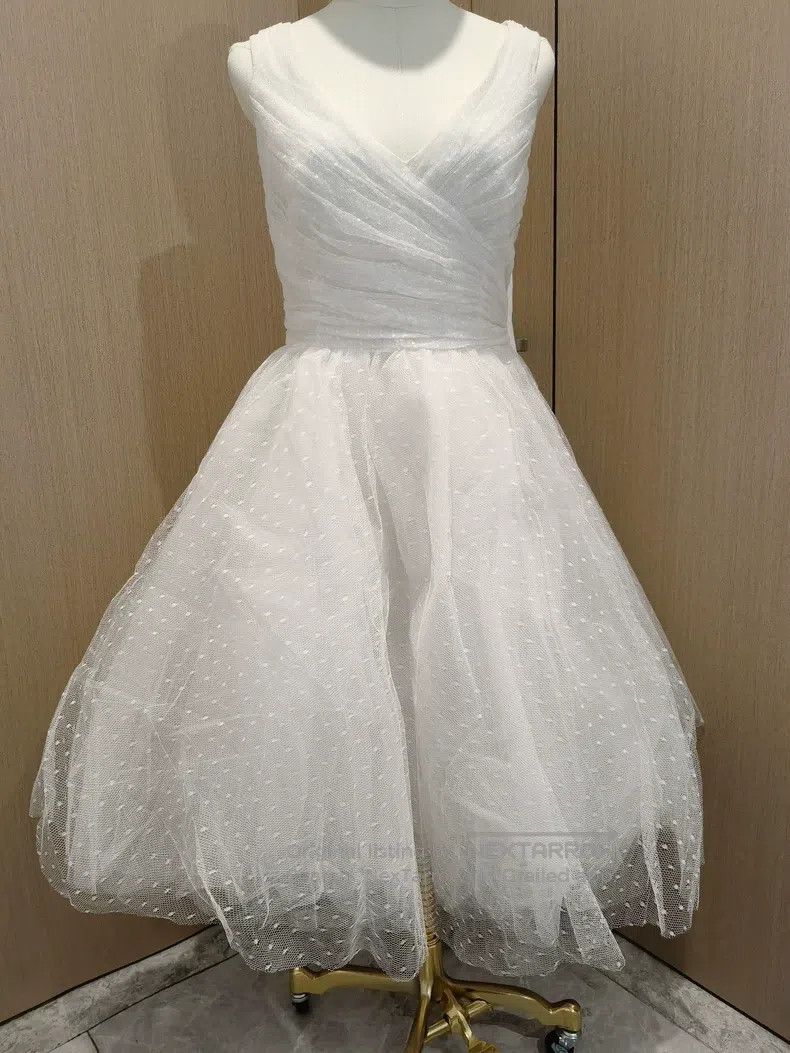 Valentino Valentino White moonlight dress skirt Size M / US 6-8 / IT 42-44 - 2 Thumbnail